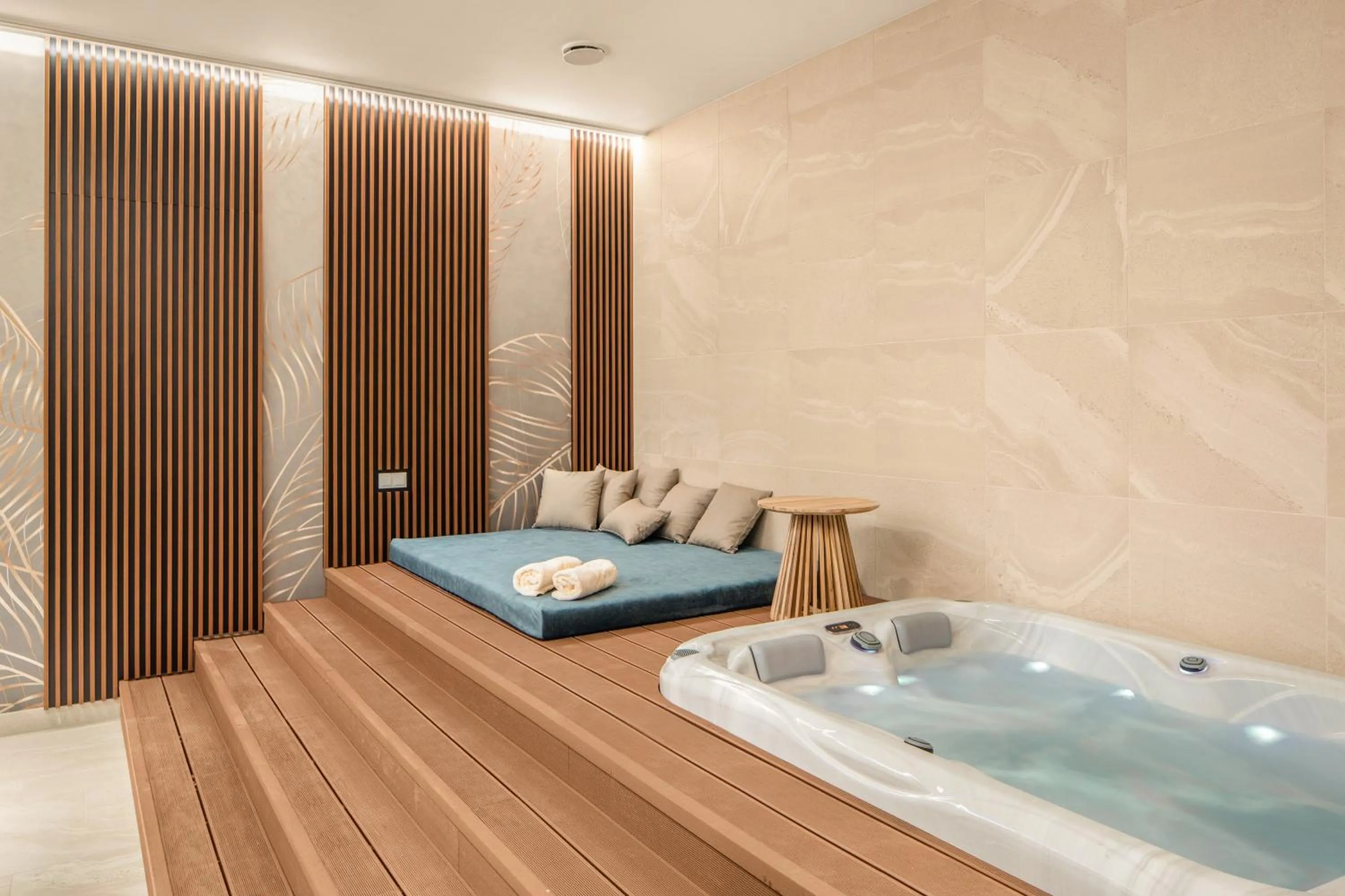 Massage in Sirius Hotel****Superior