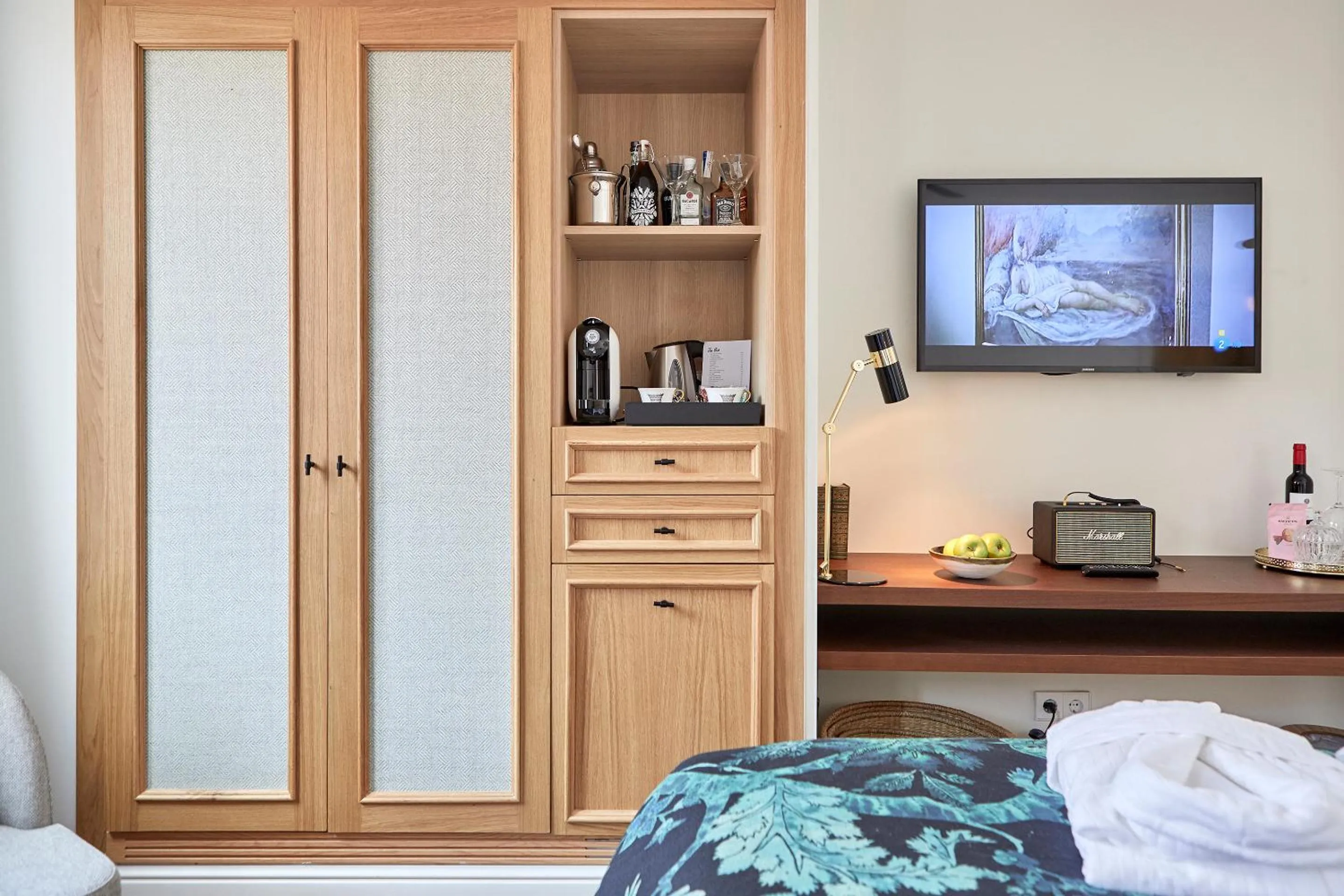 TV and multimedia, Bed in MHOUSE Boutique Hotel Palma