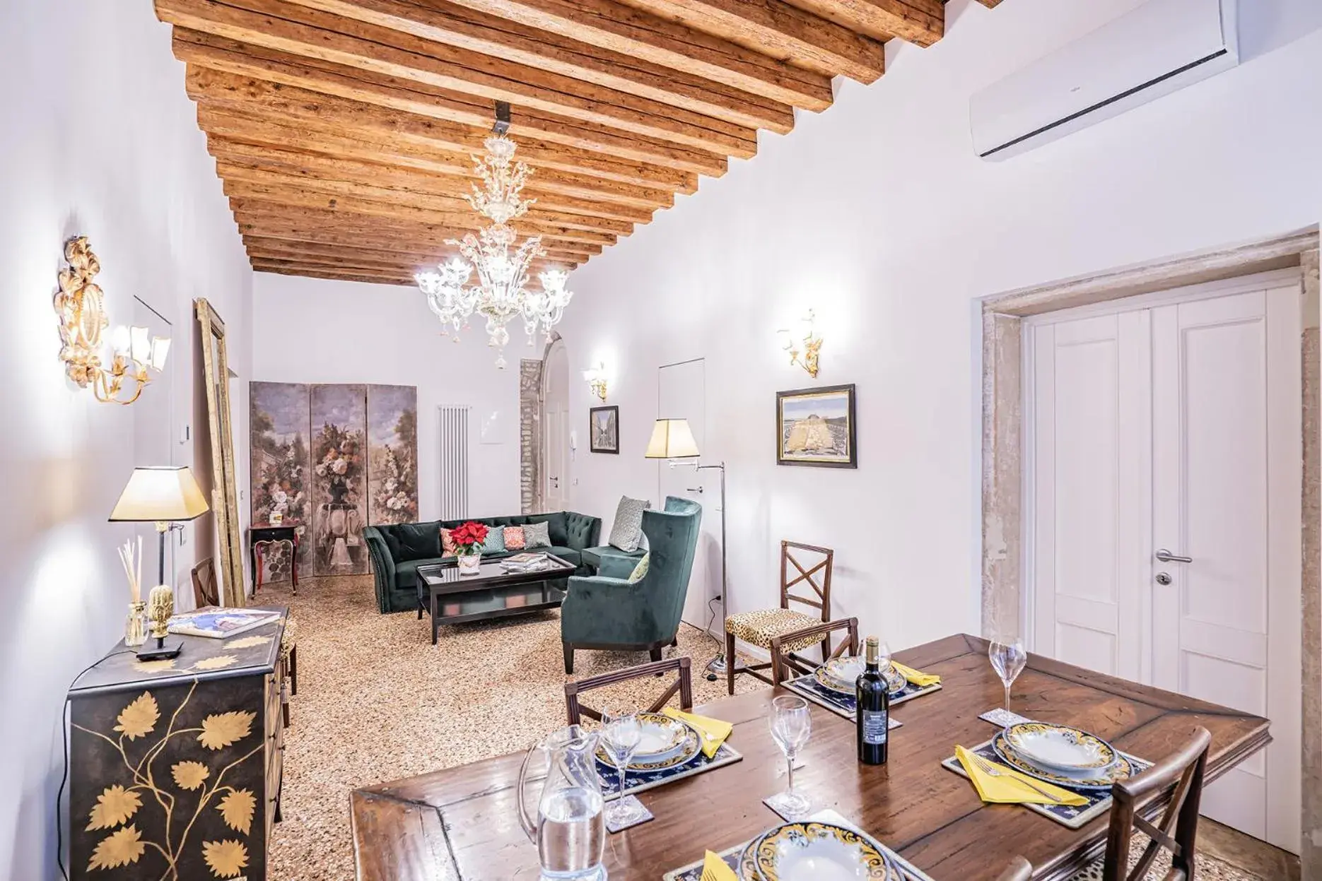 Ca' San Beneto Completely Refurbished in a fabulously central area Ca' San Beneto Completely Refurbished in a fabulously central area