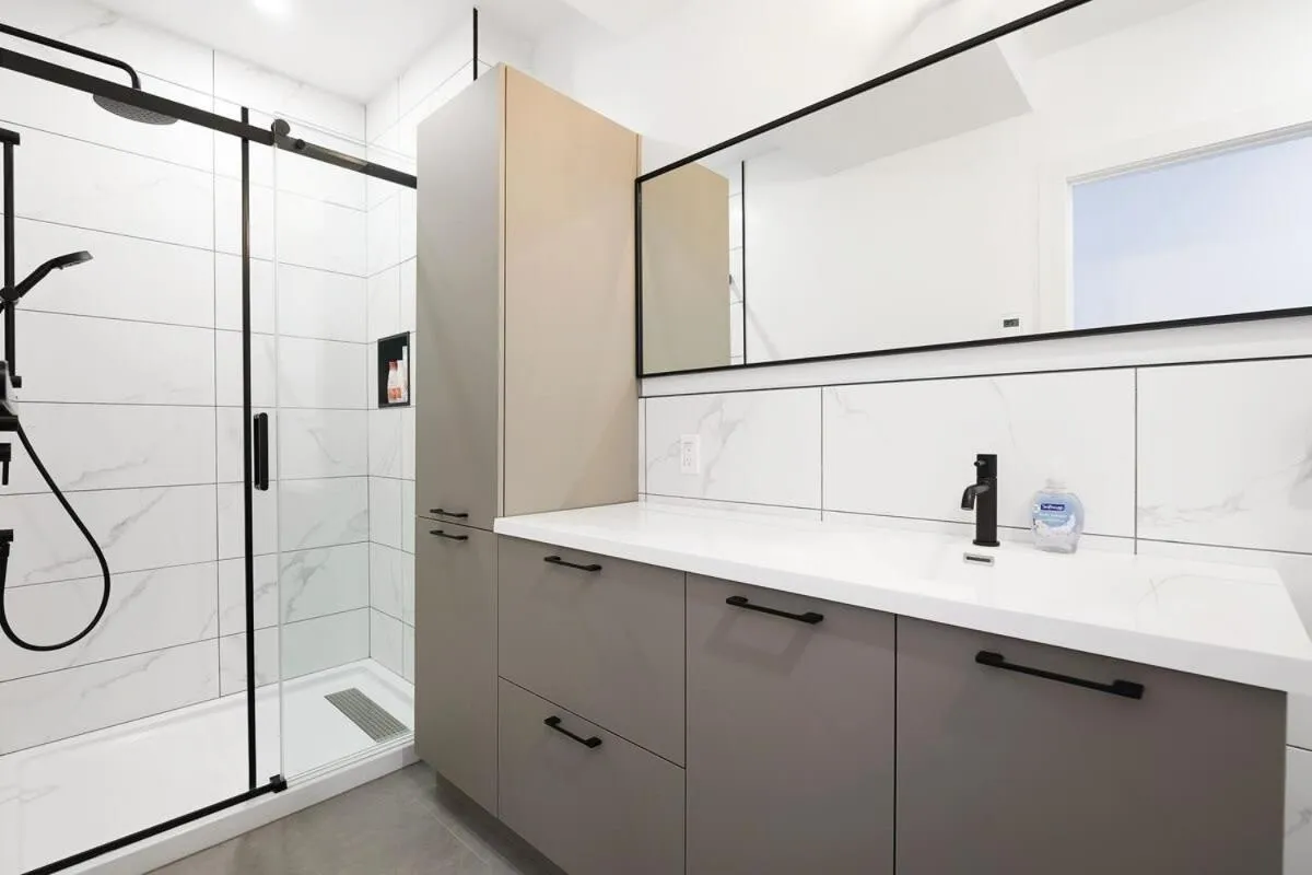 Bromont Lodge 837 shefford suite 200