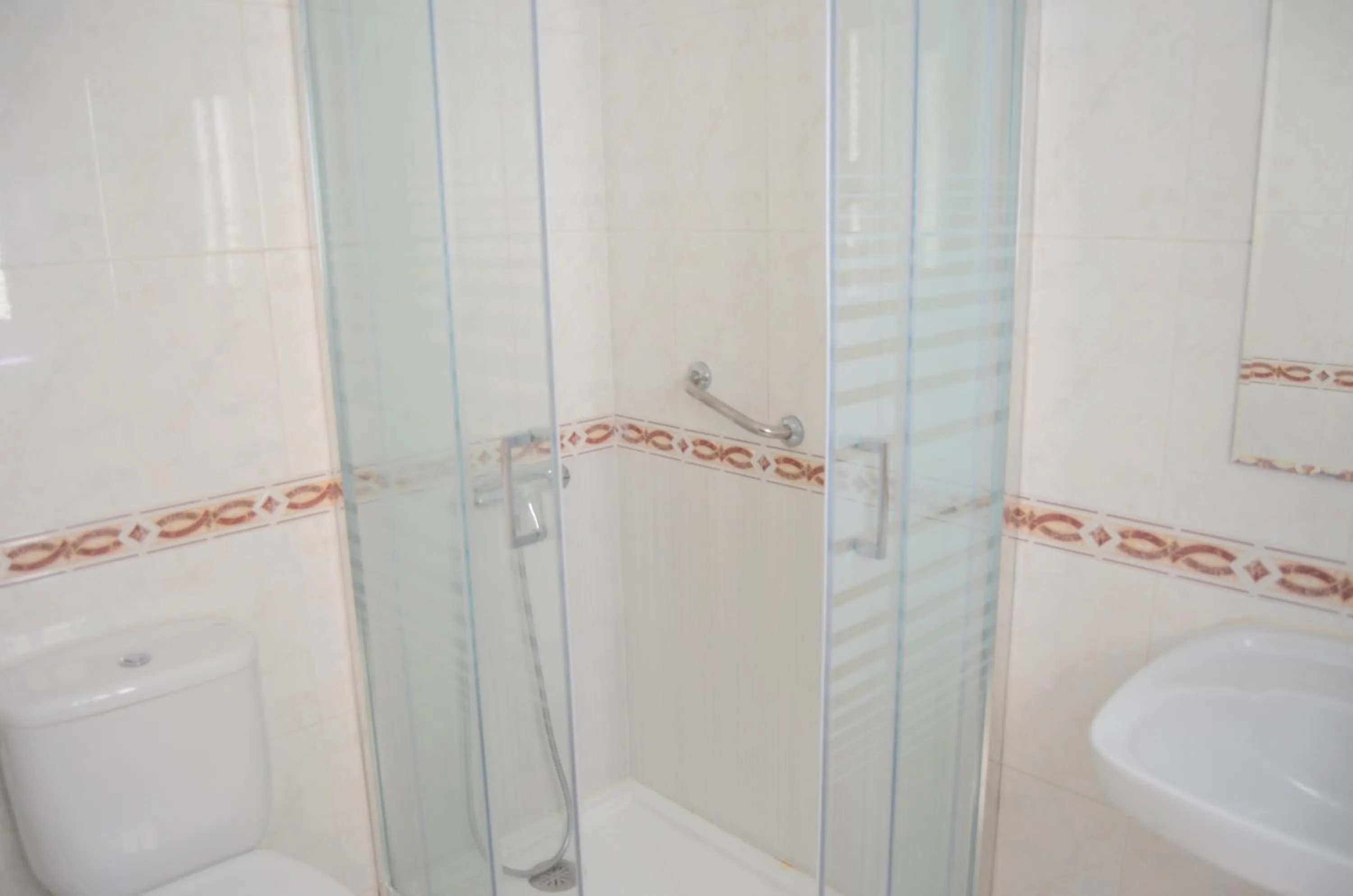 Photo of the whole room in Hotel Legazpi