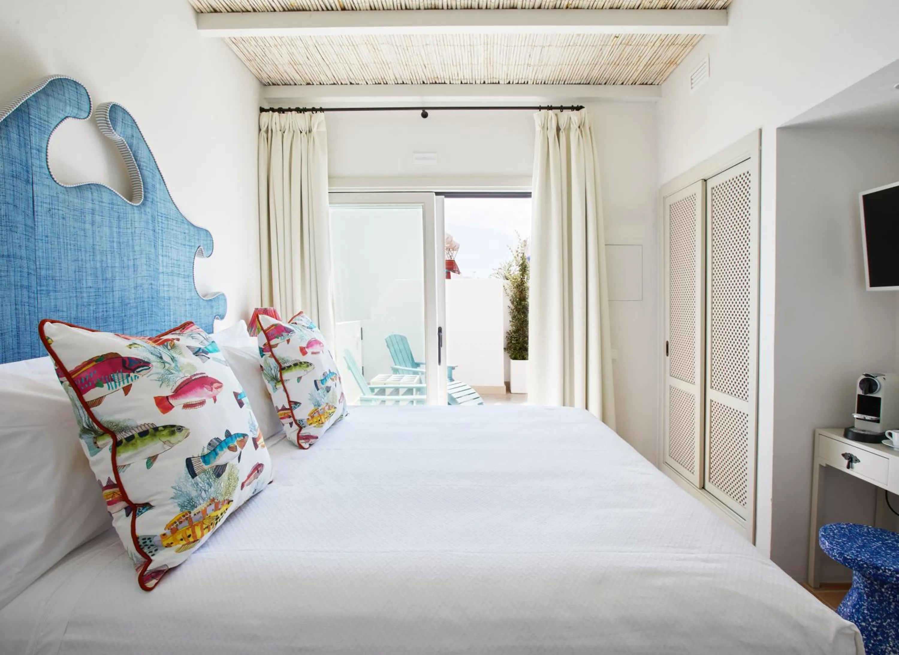 Photo of the whole room, Bed in El Escondite Tarifa