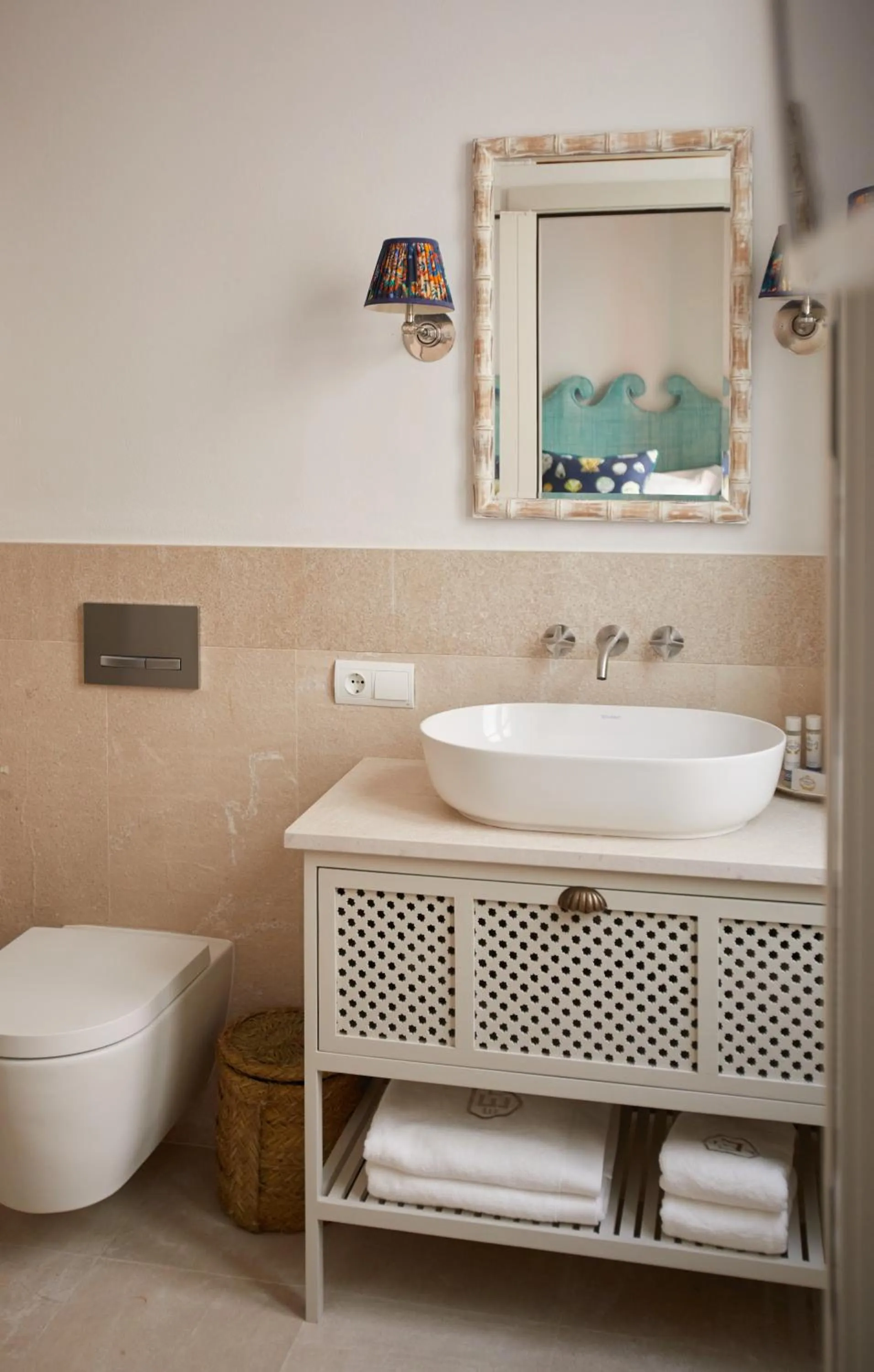 Toilet in El Escondite Tarifa