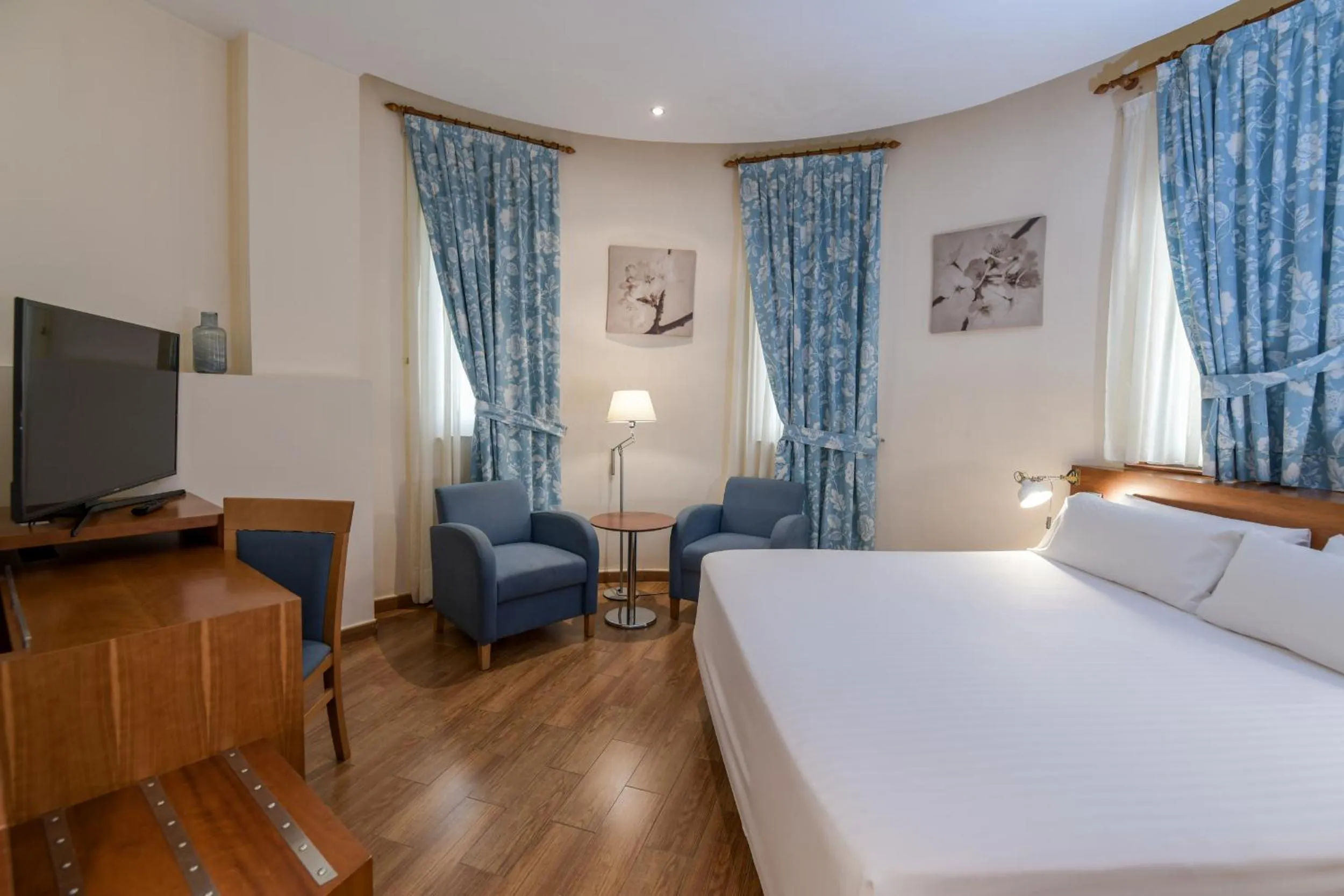 Bed in Hotel Mieres del Camino