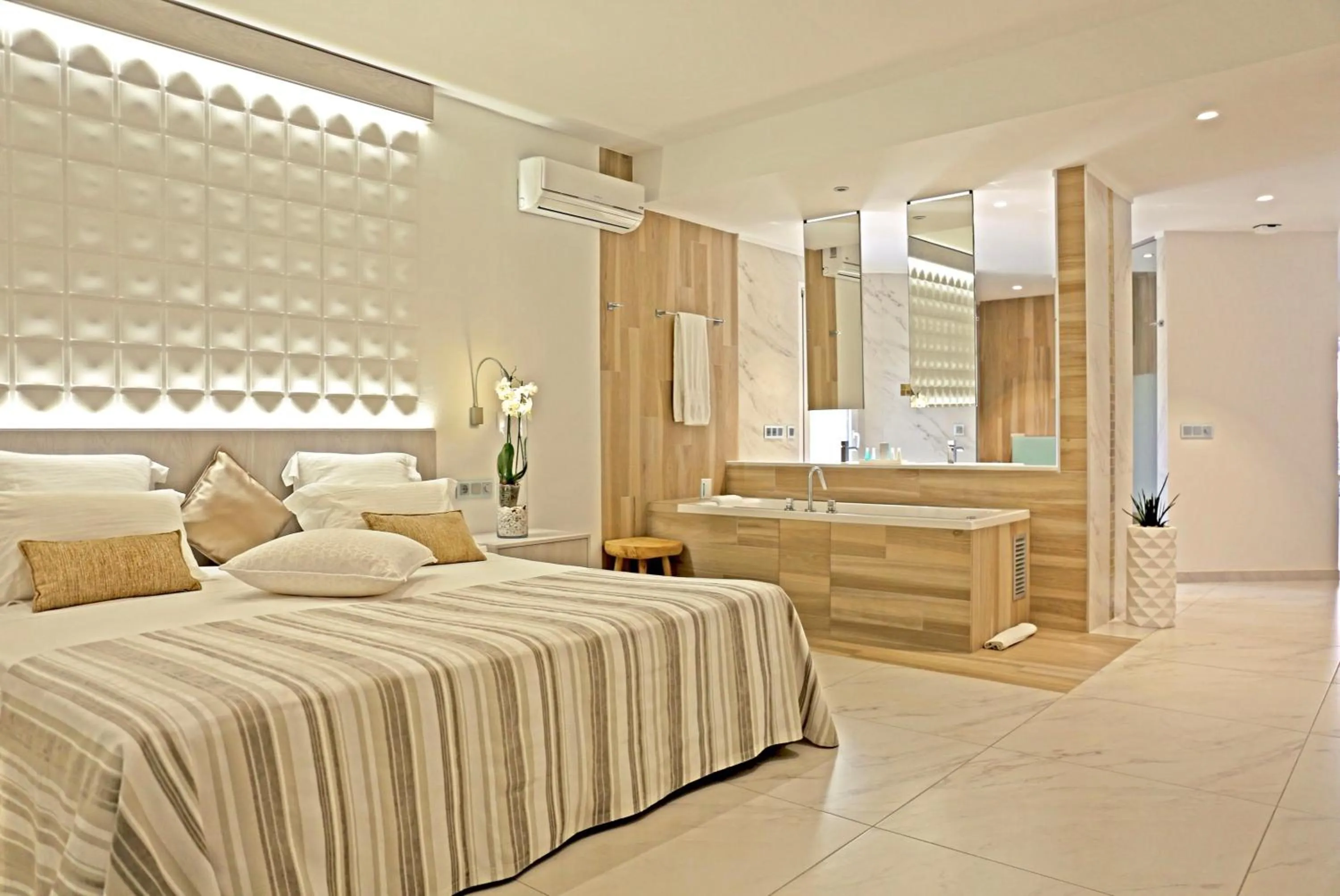 Photo of the whole room, Bed in Hotel Vistabella