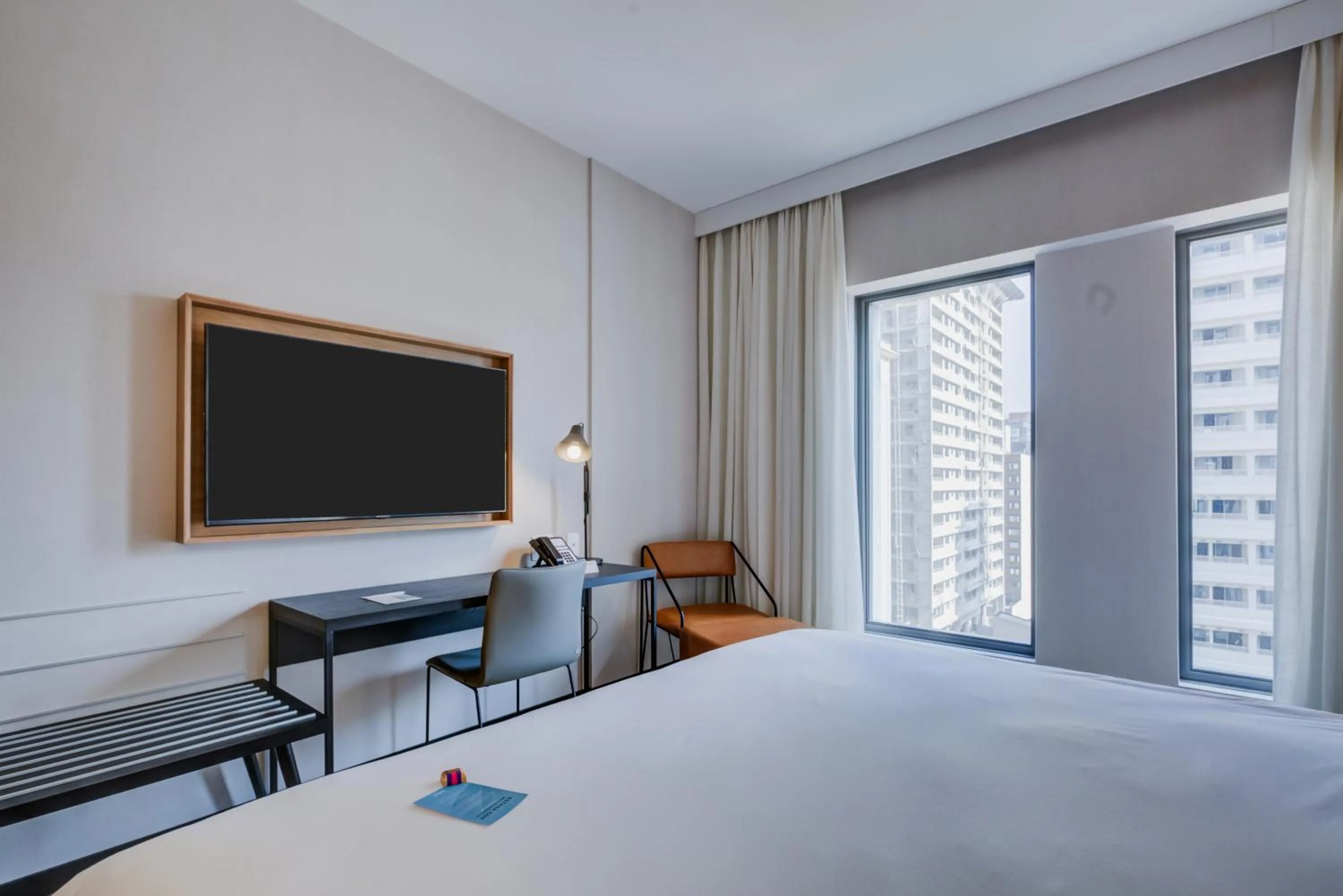 Bedroom, Bed in Radisson Pinheiros