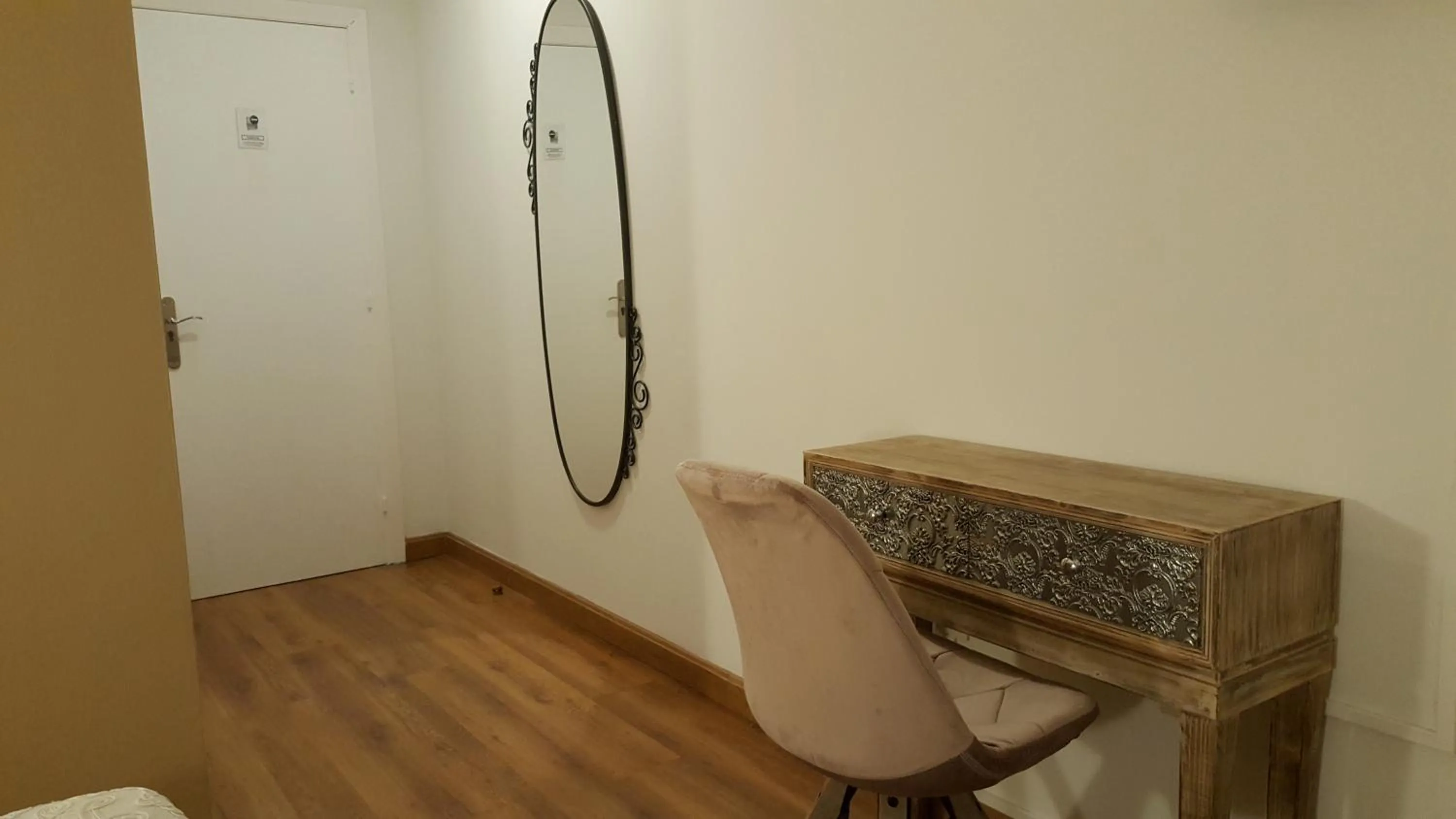 Decorative detail in Los Acebos Cangas