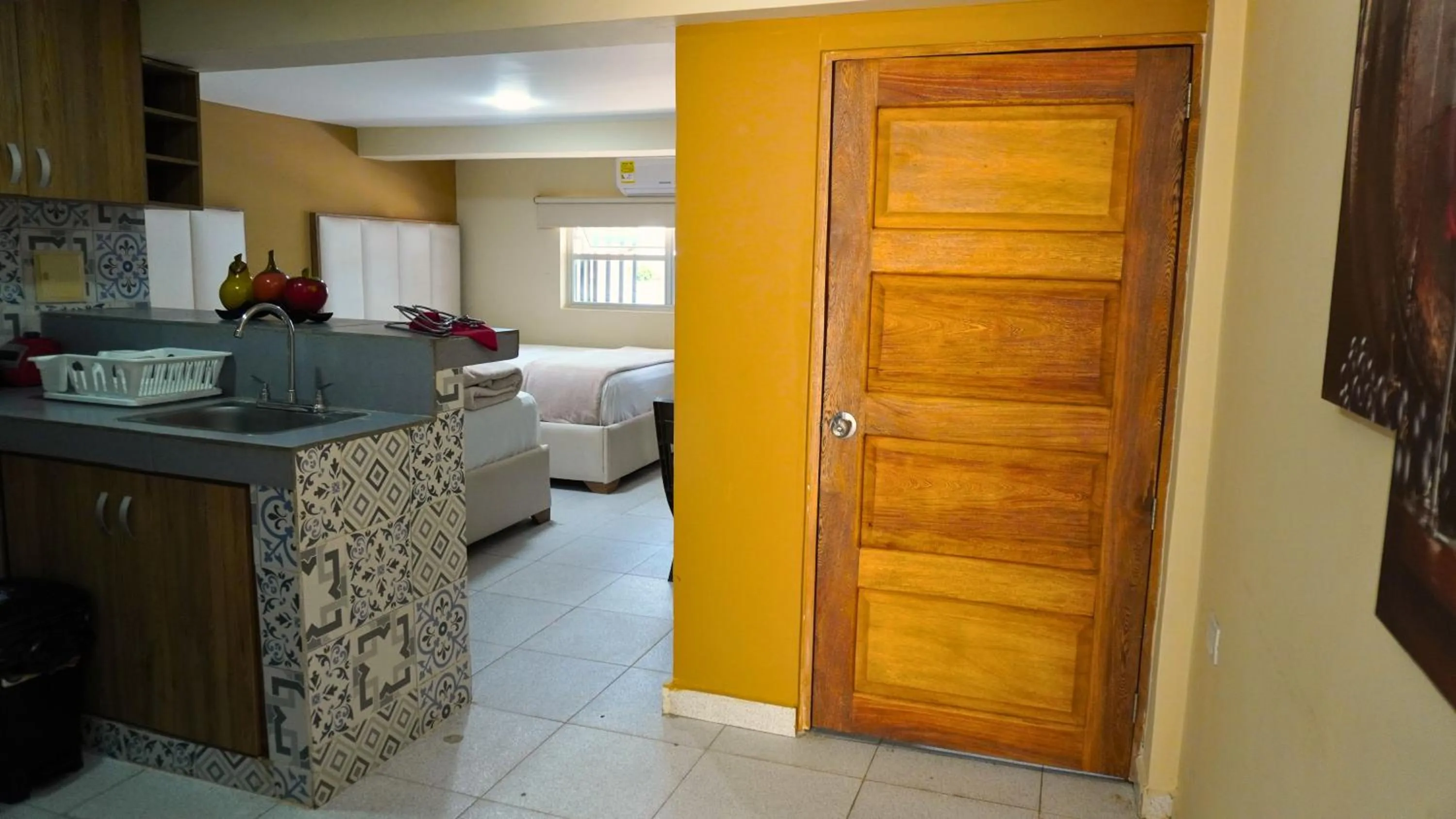 Photo of the whole room in Hotel y Cabañas Covemar