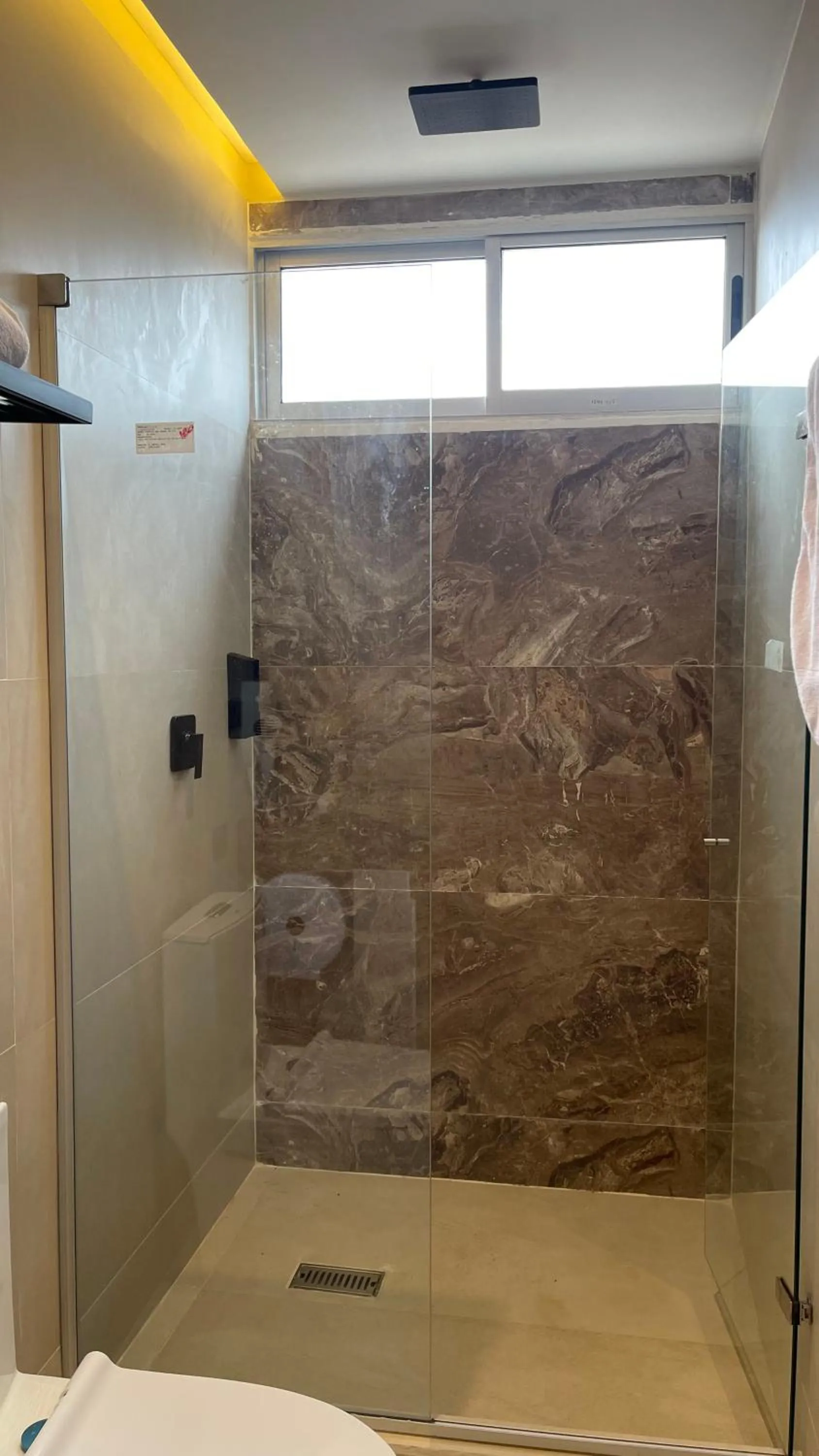 Shower in Hotel y Cabañas Covemar