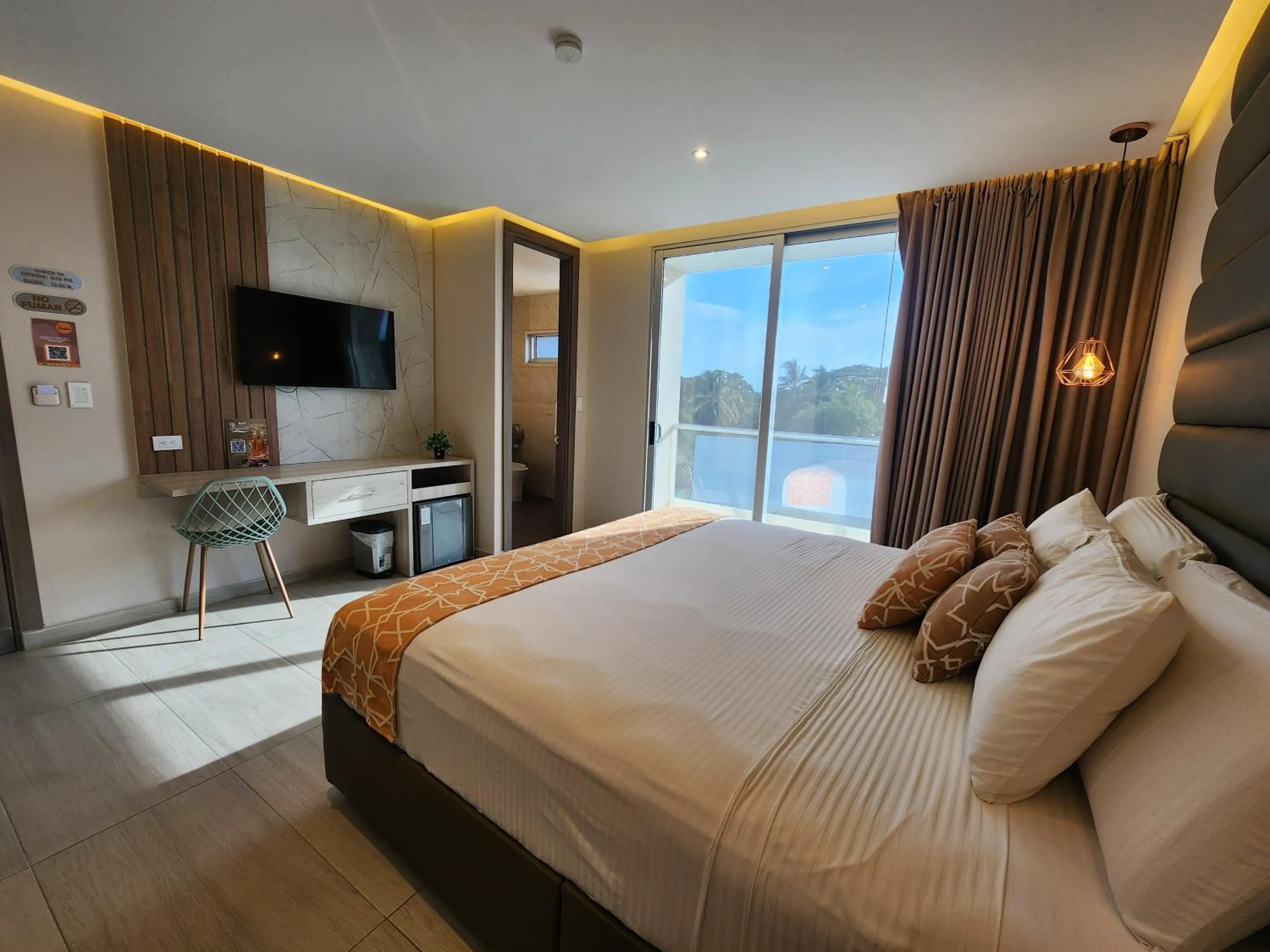 Photo of the whole room in Hotel y Cabañas Covemar