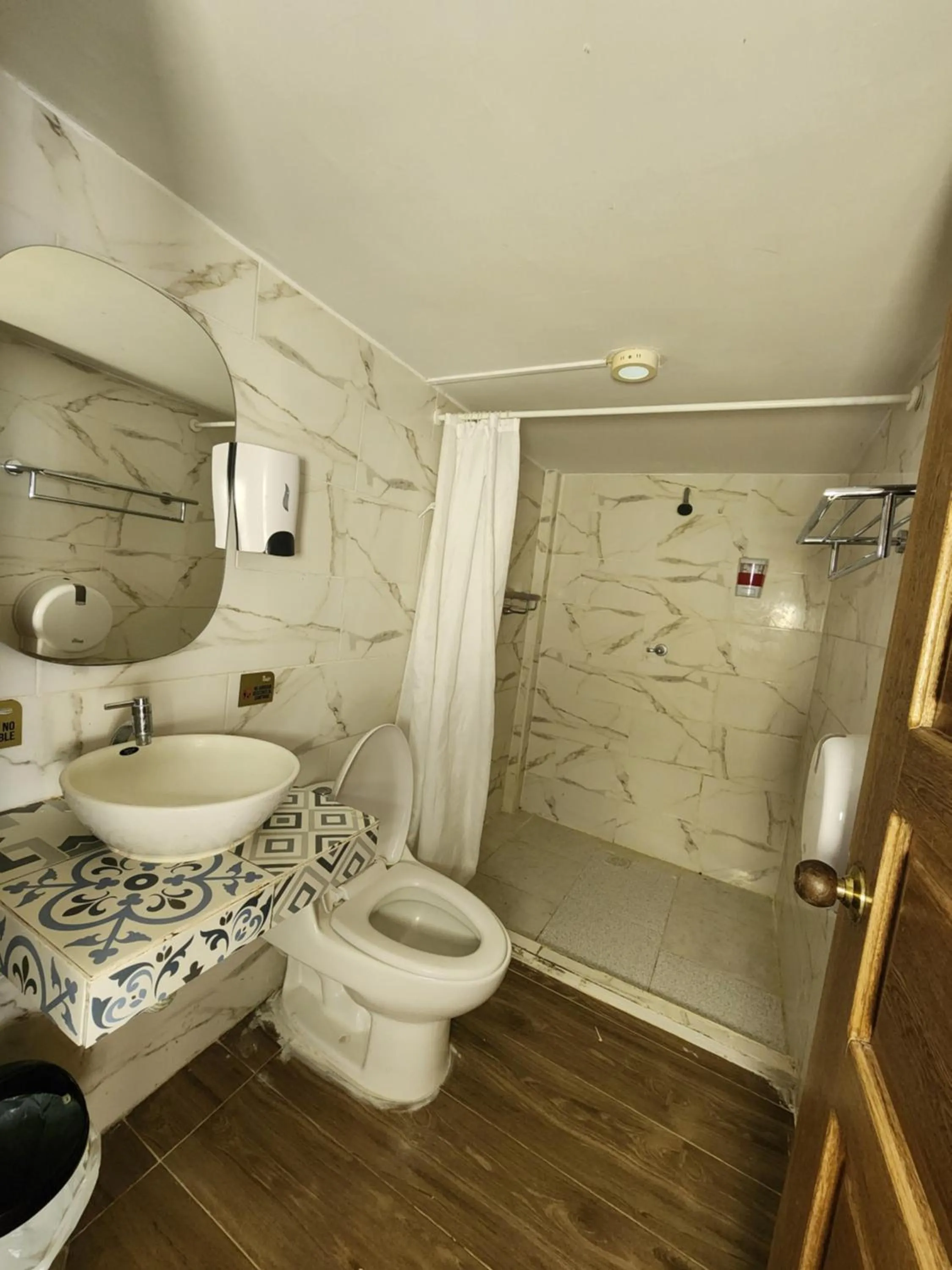 Shower in Hotel y Cabañas Covemar