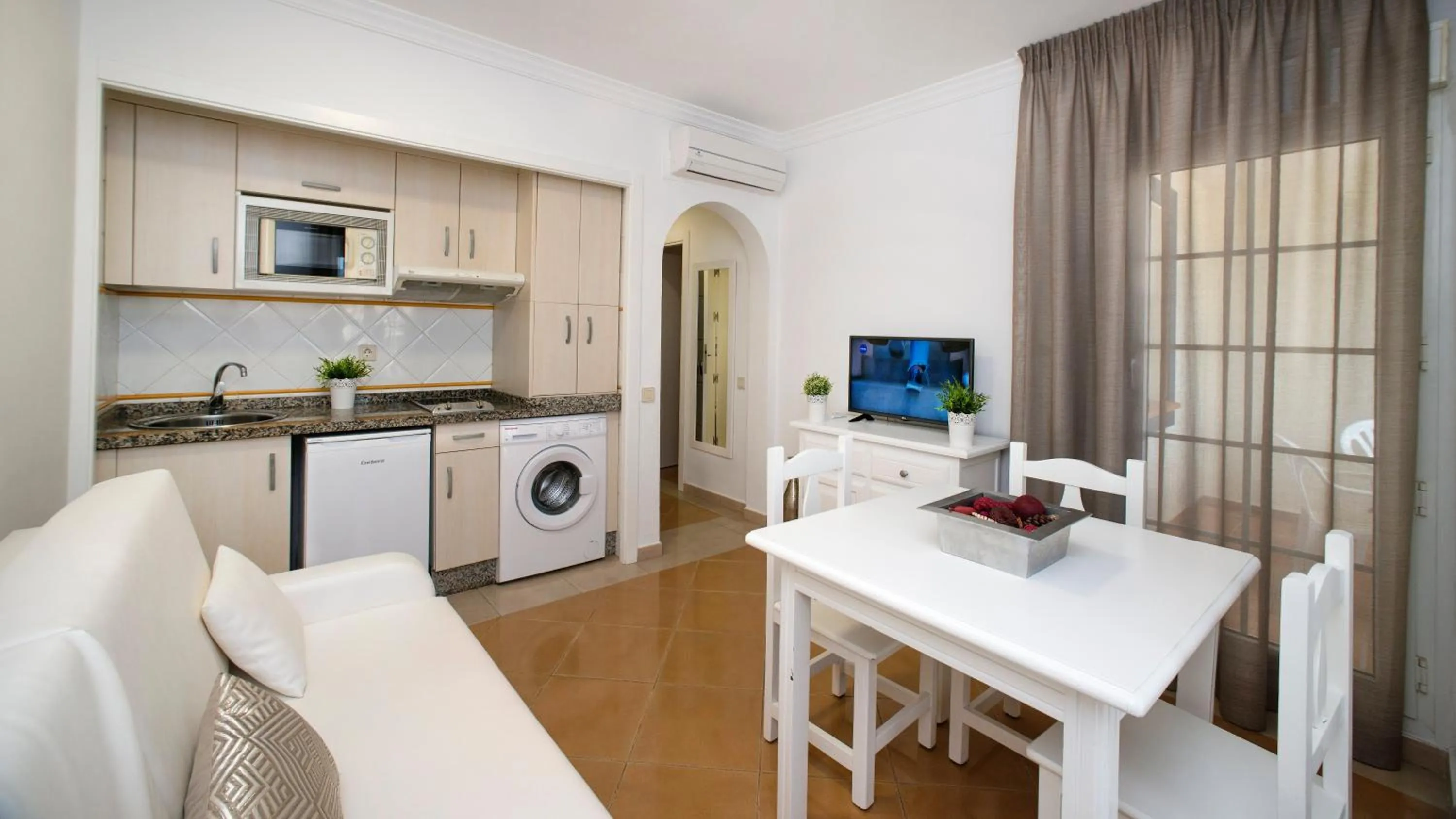 TV and multimedia in Leo San Bruno