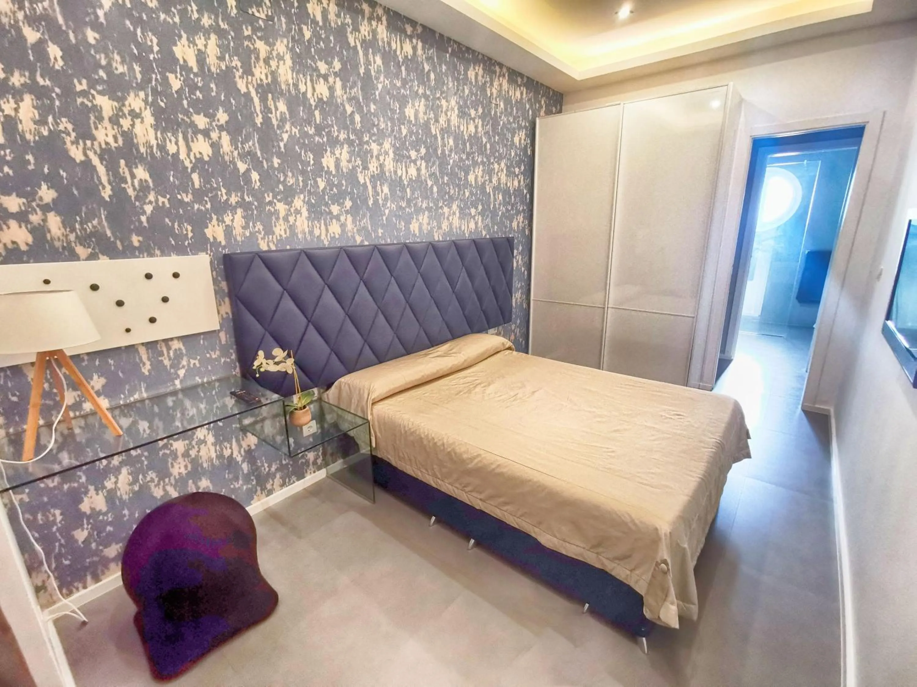 Bed in Leo San Bruno