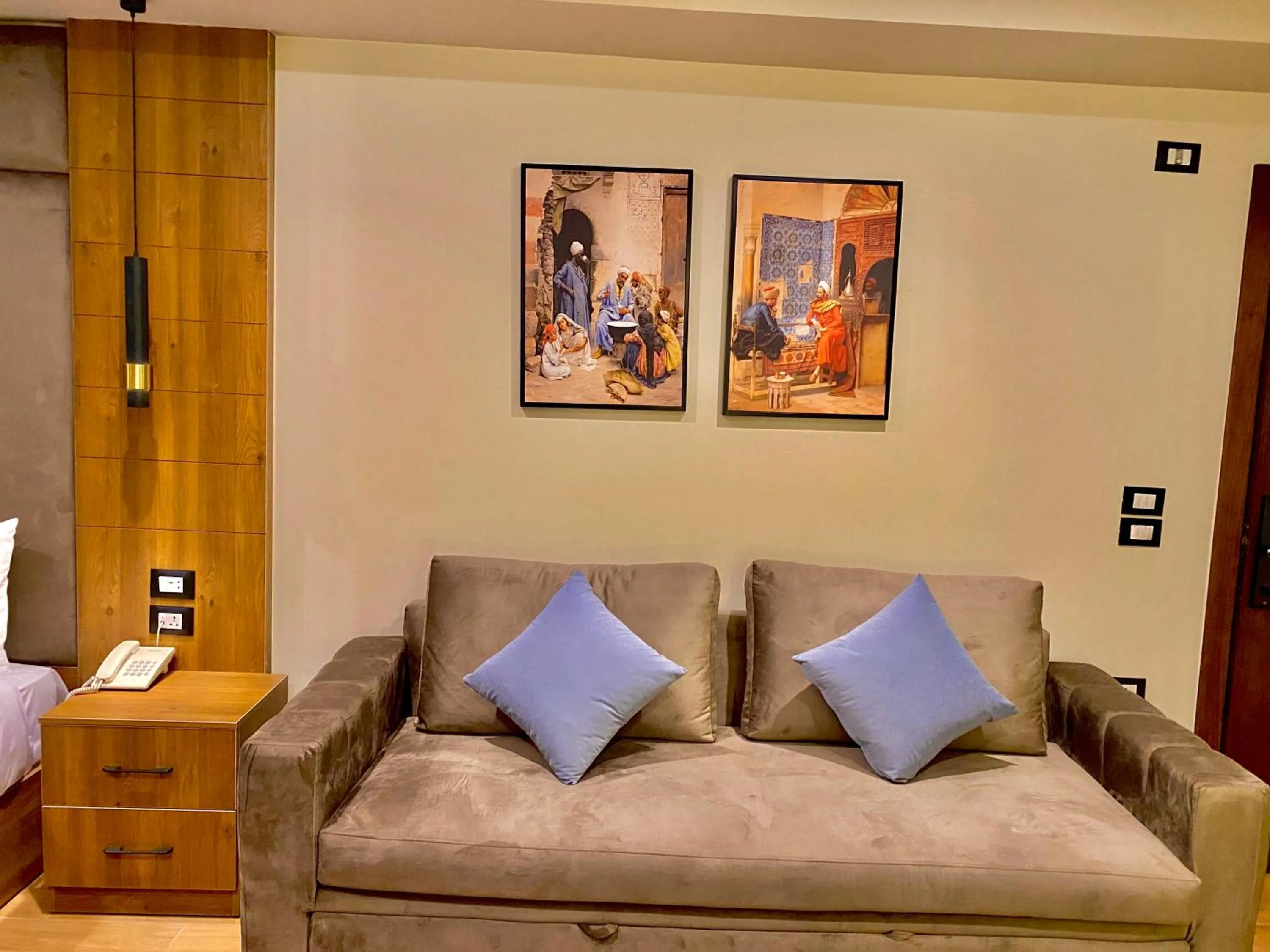 Living room in New Museum Guest House, Pyramids View