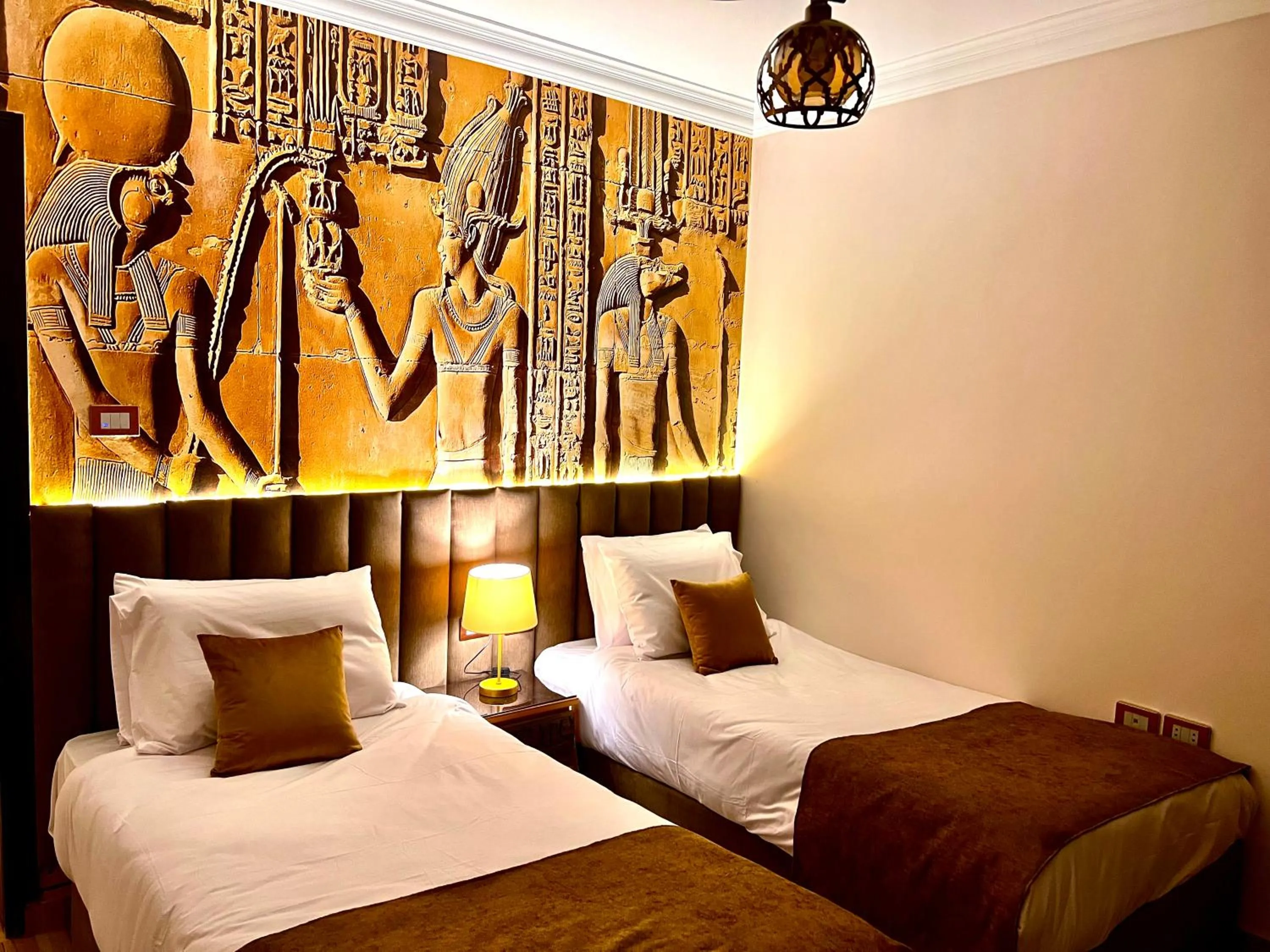 Bedroom, Bed in New Museum Guest House, Pyramids View