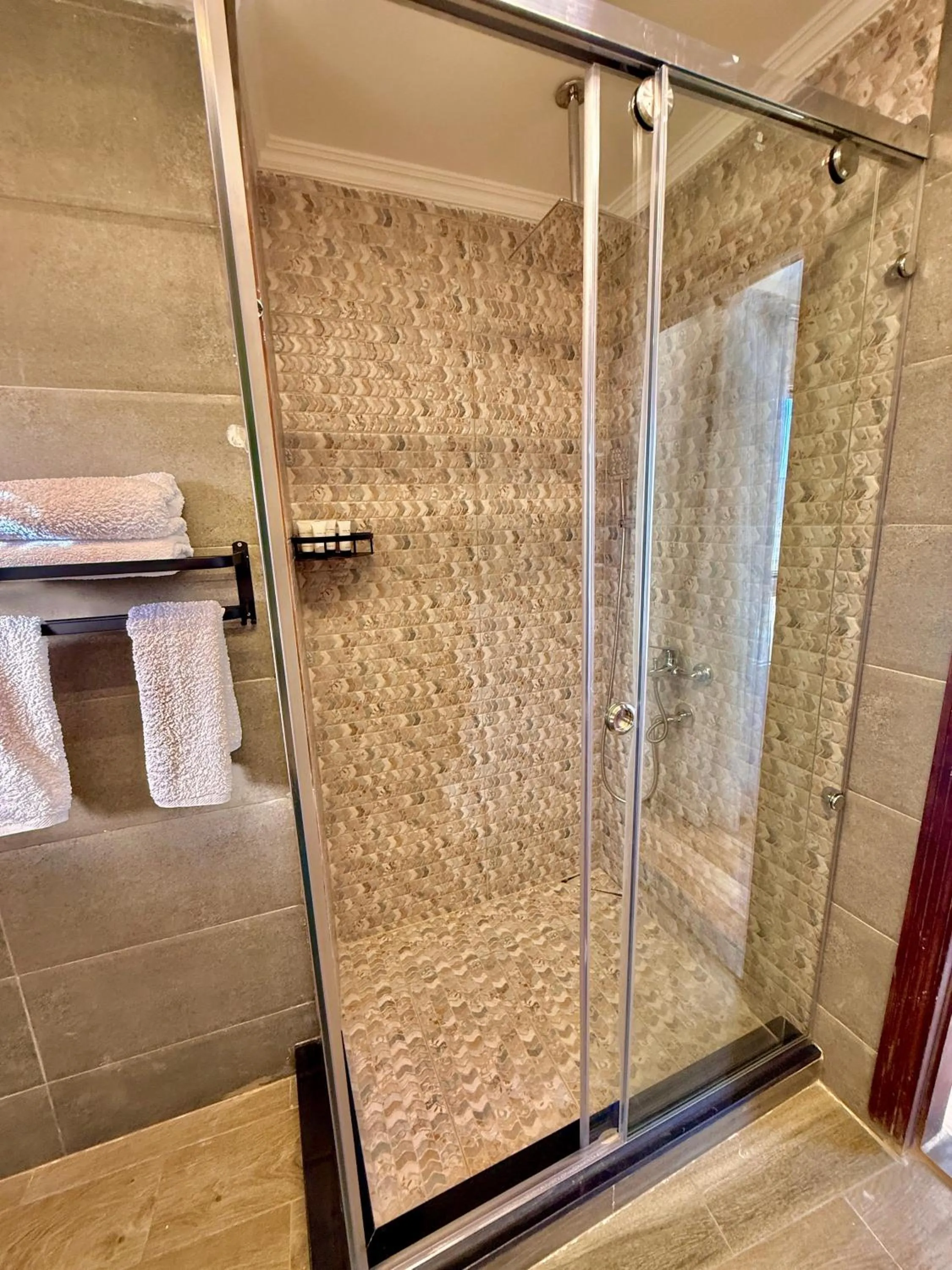 Shower in New Museum Guest House, Pyramids View