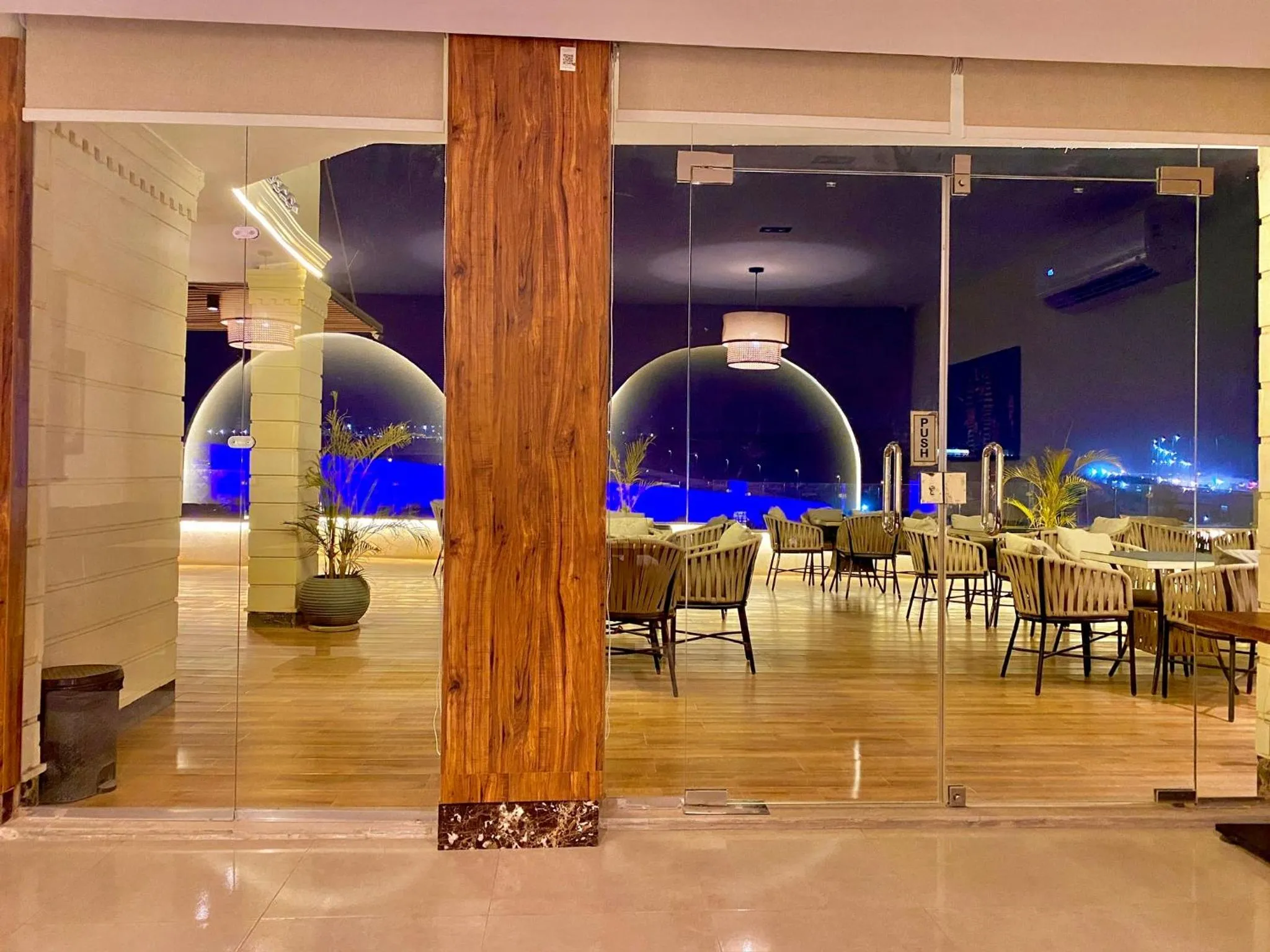 Seating area in New Museum Guest House, Pyramids View