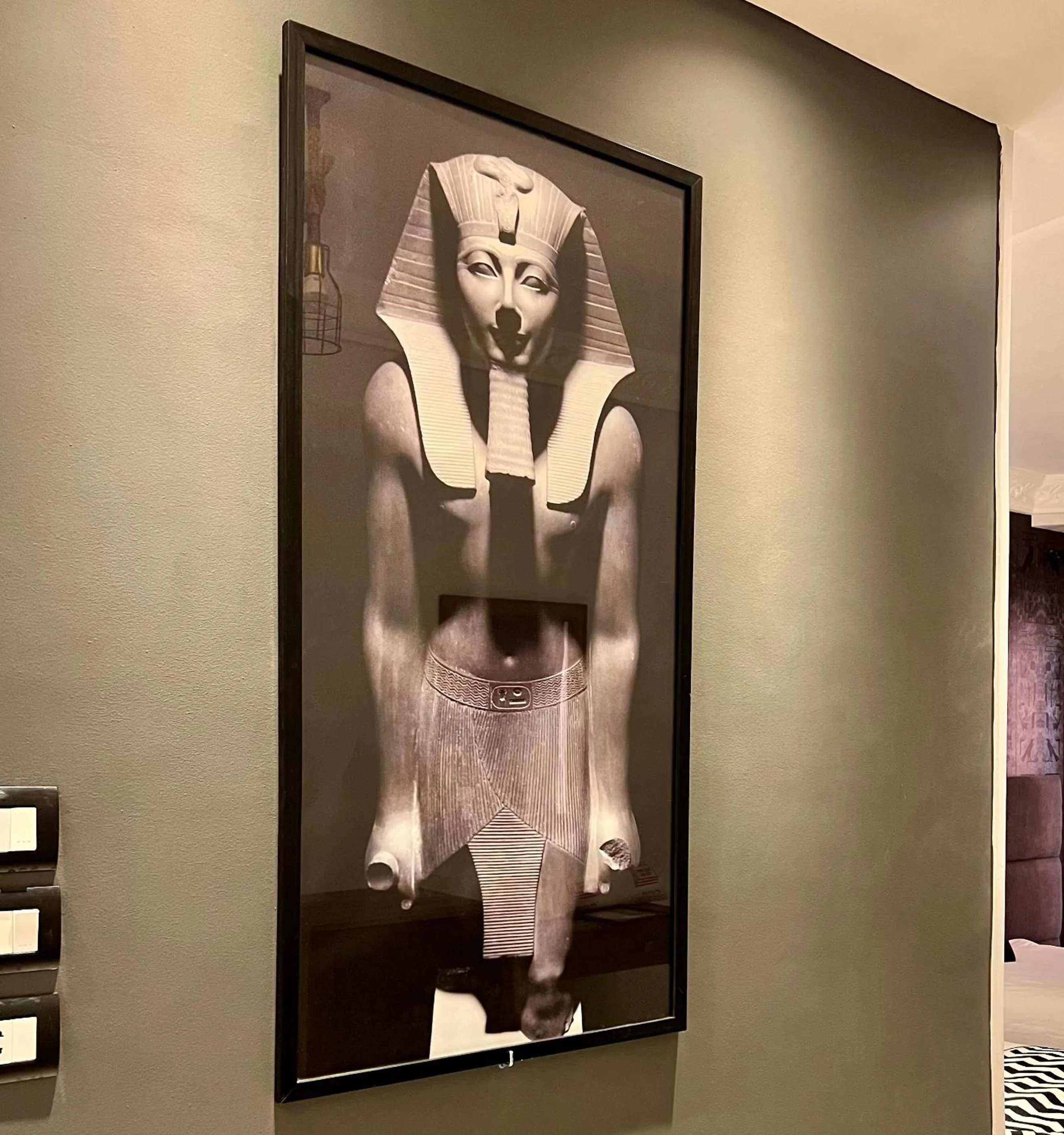 Decorative detail in New Museum Guest House, Pyramids View