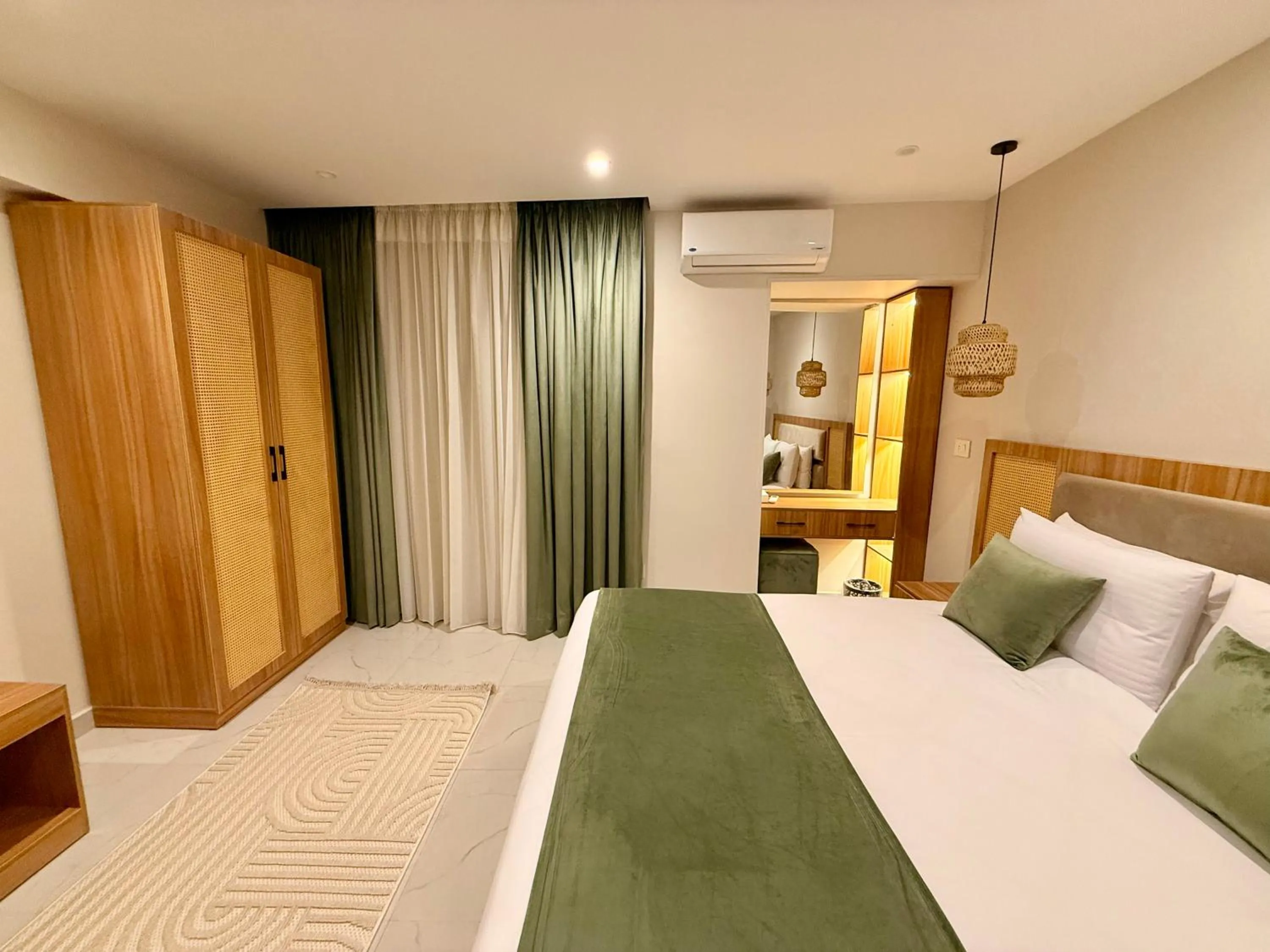 Bed in New Museum Guest House, Pyramids View