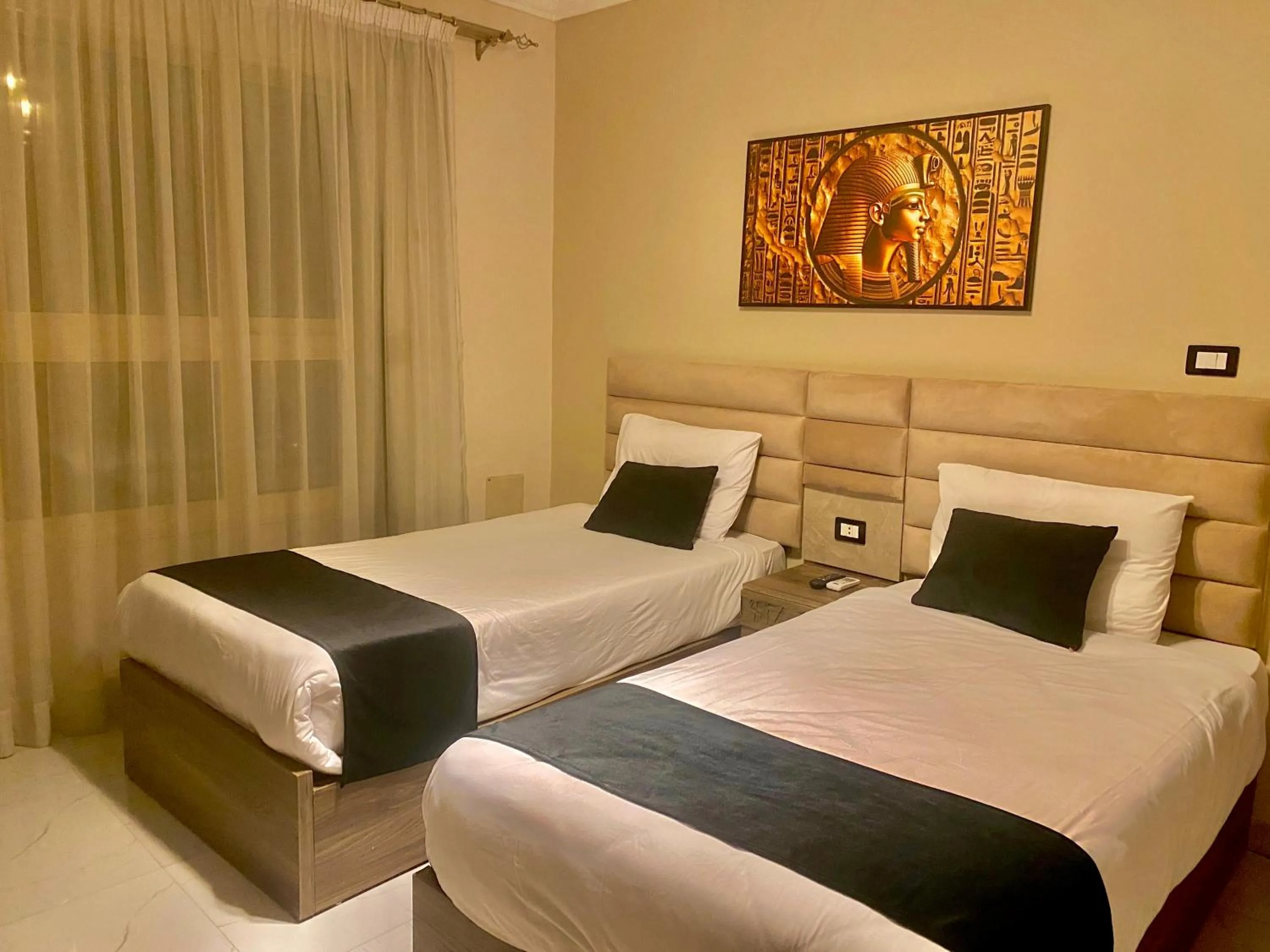 Bed in New Museum Guest House, Pyramids View