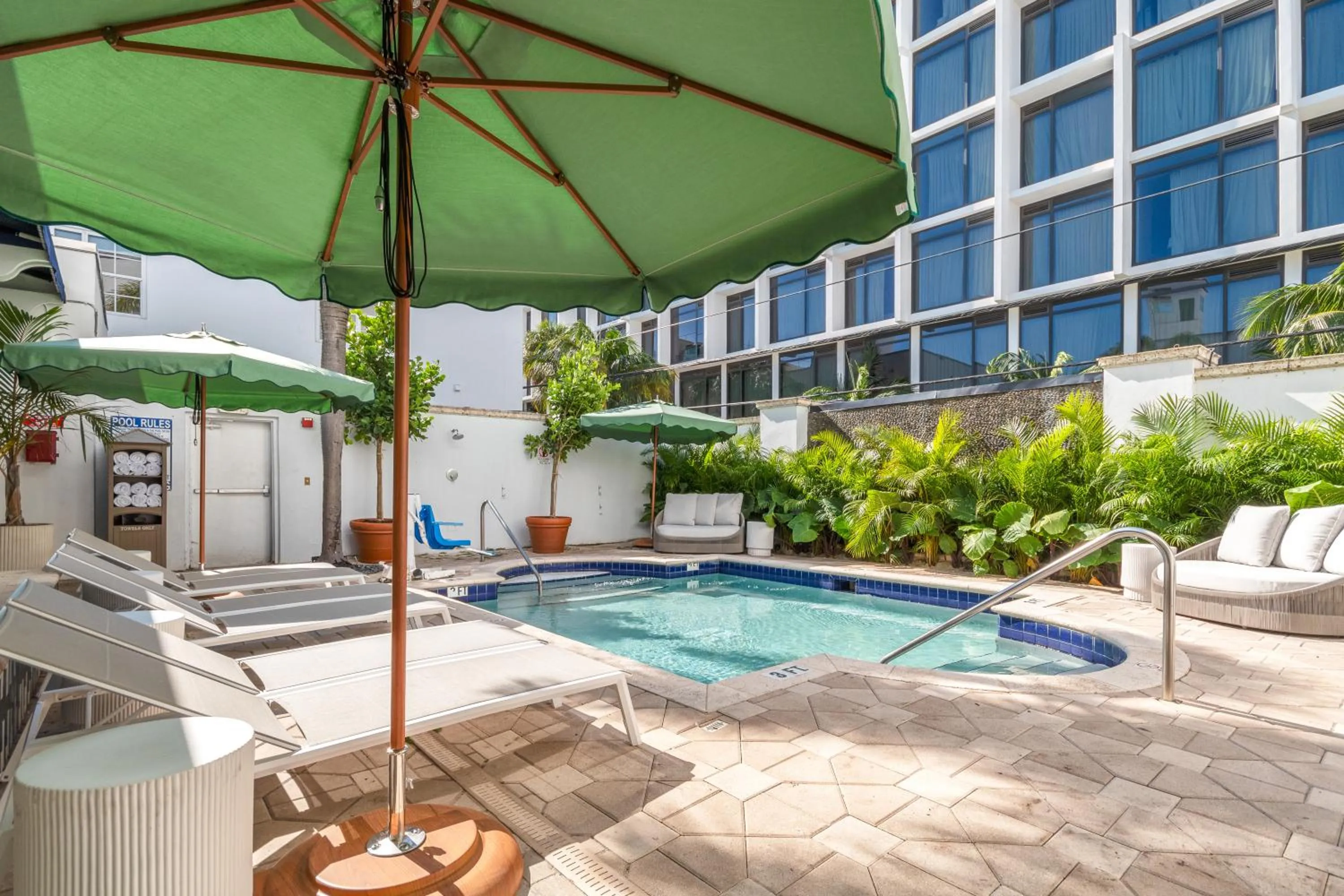 Patio in Aloha Fridays