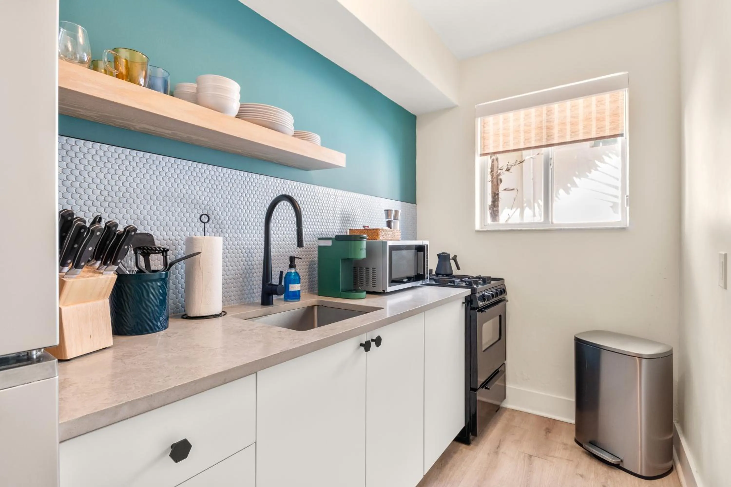 Coffee/tea facilities in Aloha Fridays