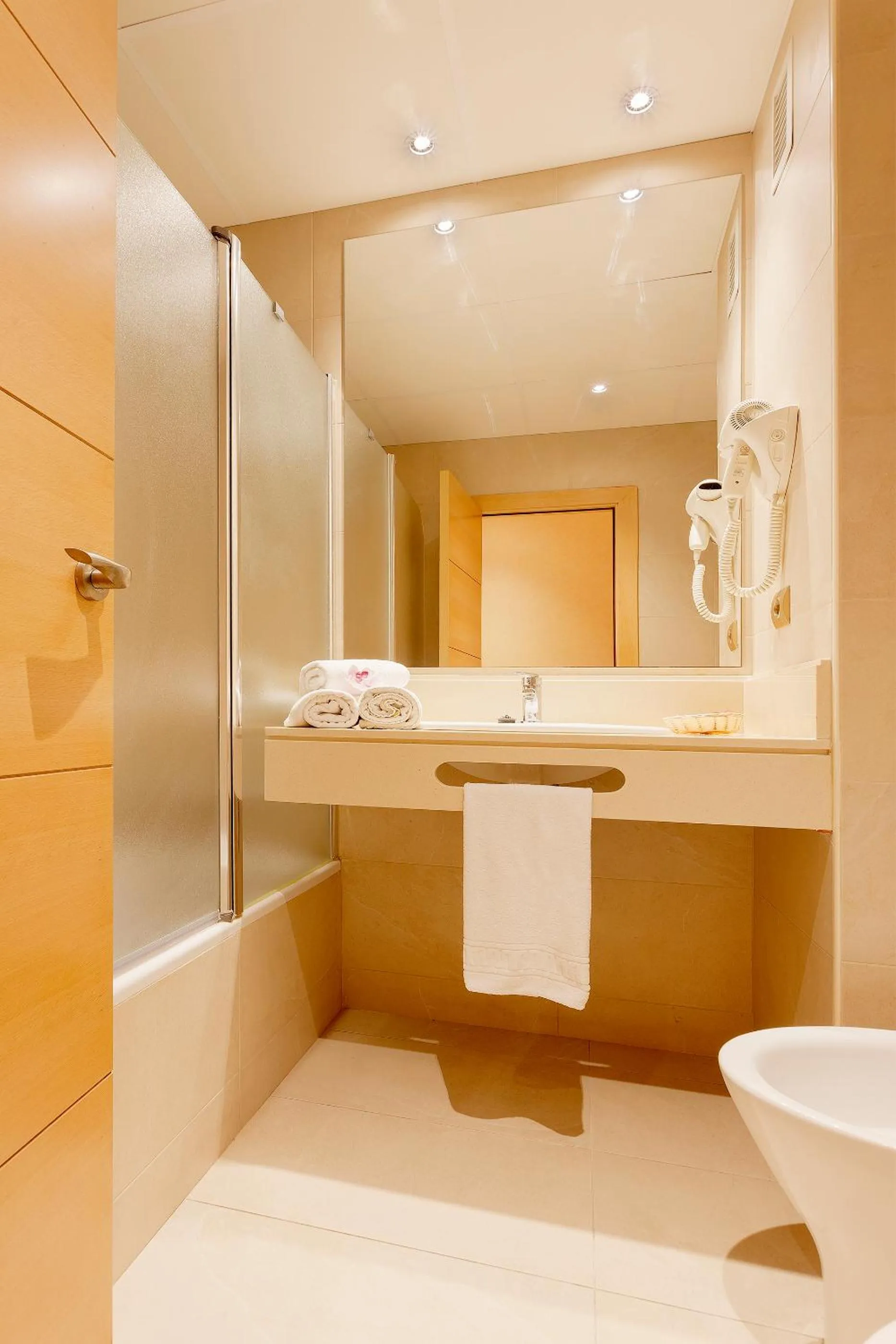 Bathroom in Hotel Pimar & Spa