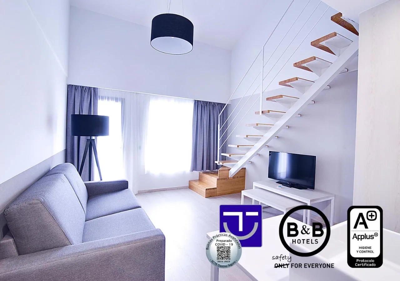 Logo/Certificate/Sign in B&B HOTEL Donostia Aeropuerto