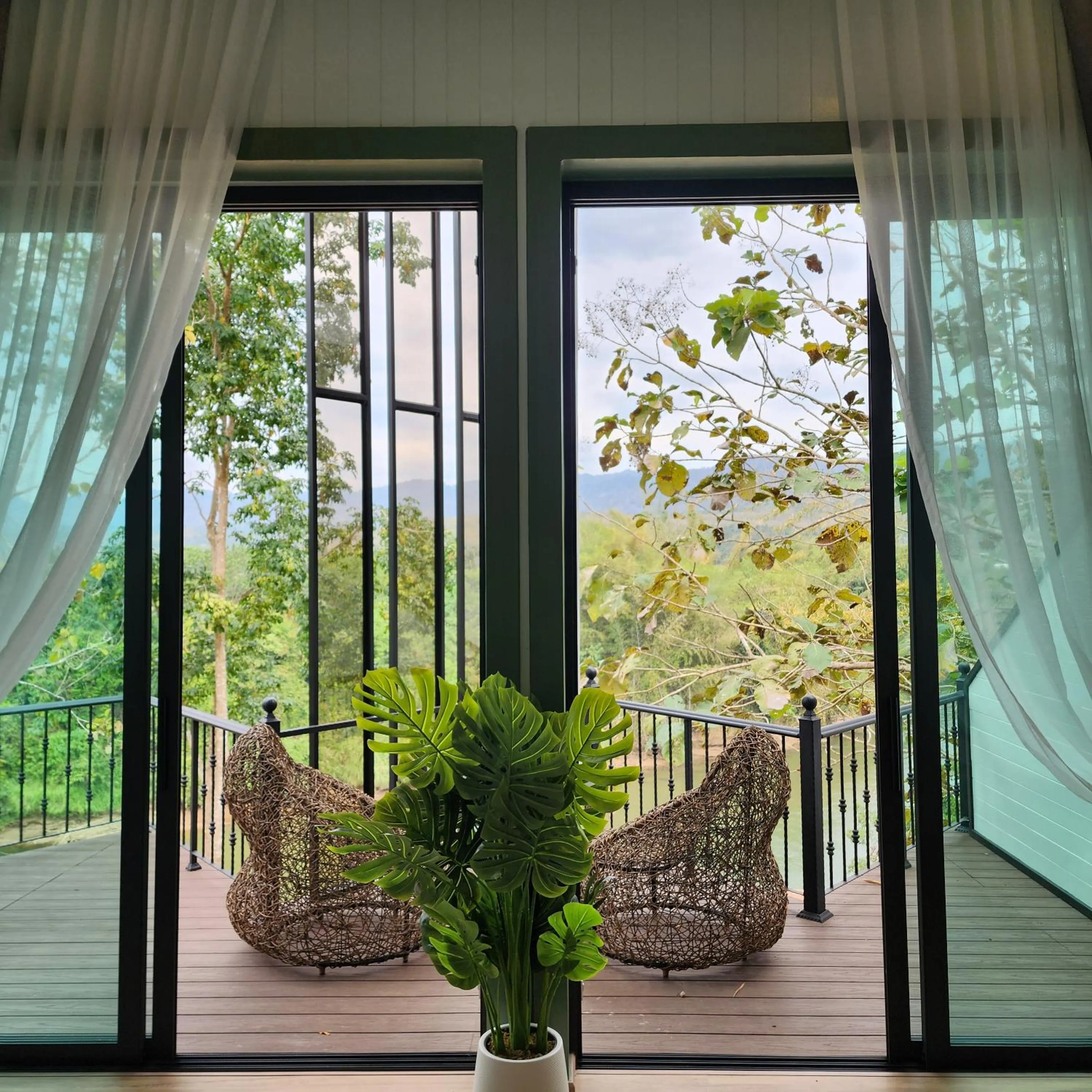 VeeVaree Riverkwai Resort