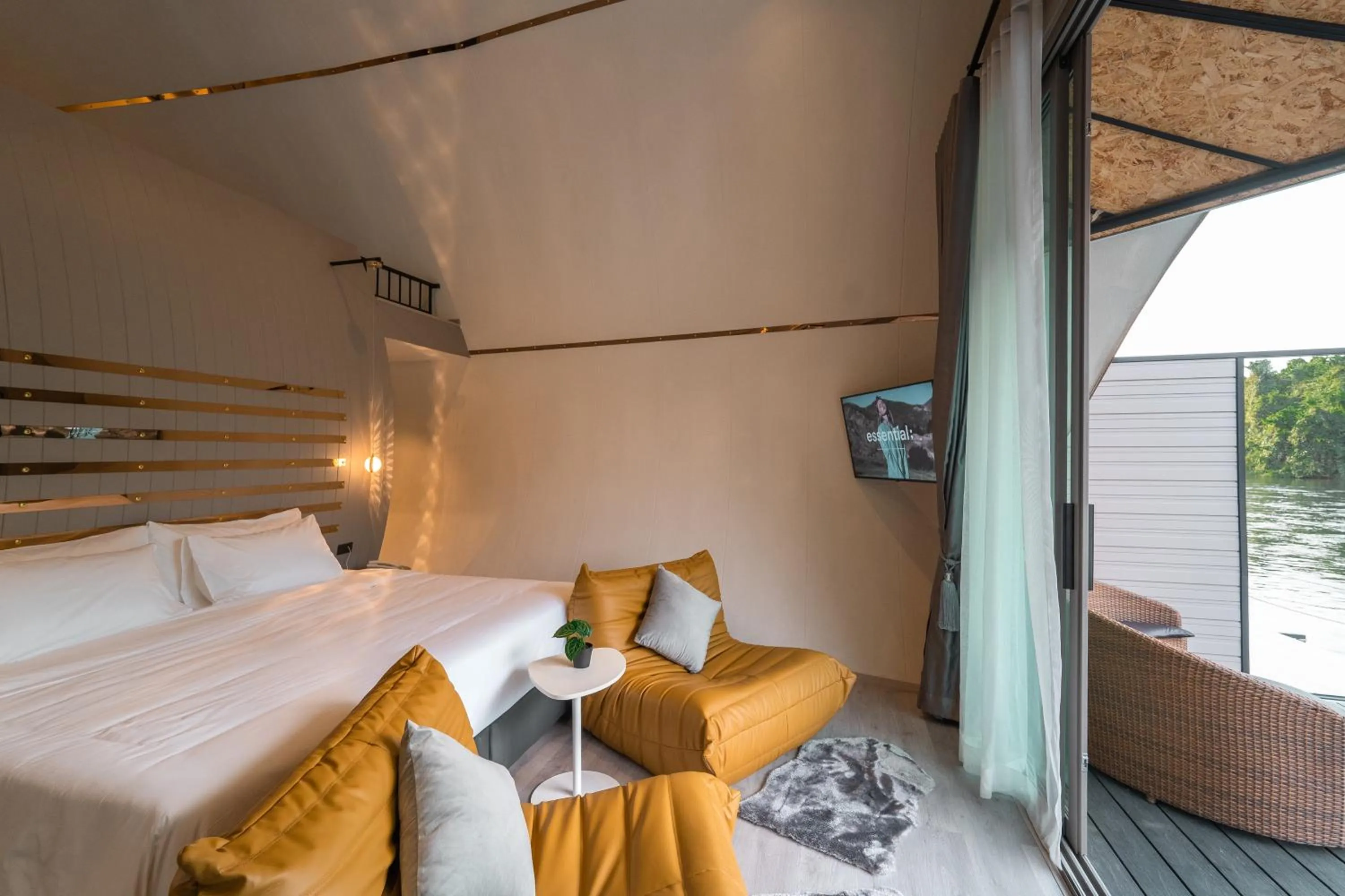 Bed in VeeVaree Riverkwai Resort