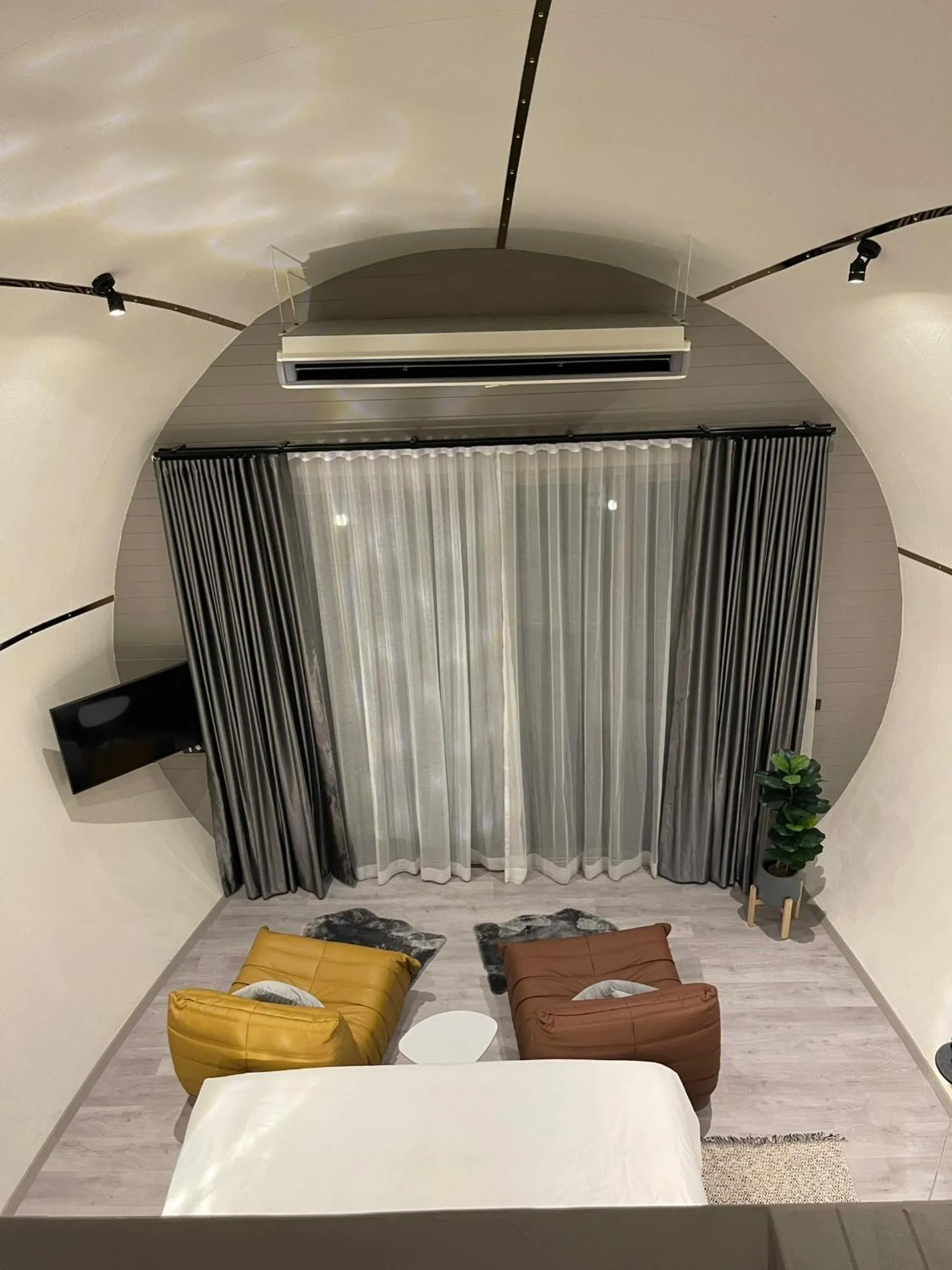 Bed in VeeVaree Riverkwai Resort