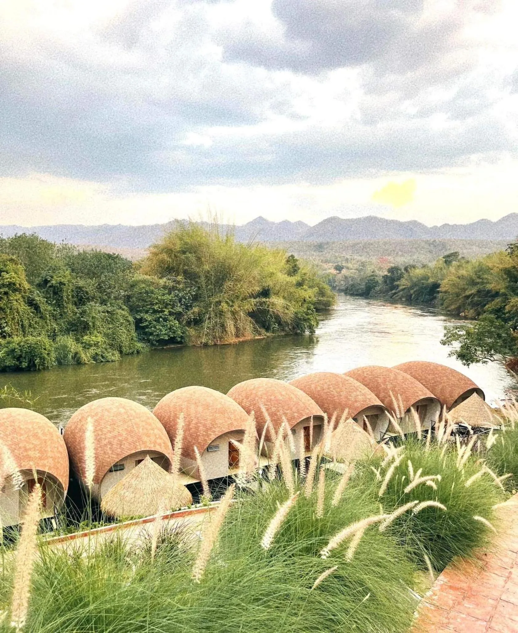 VeeVaree Riverkwai Resort