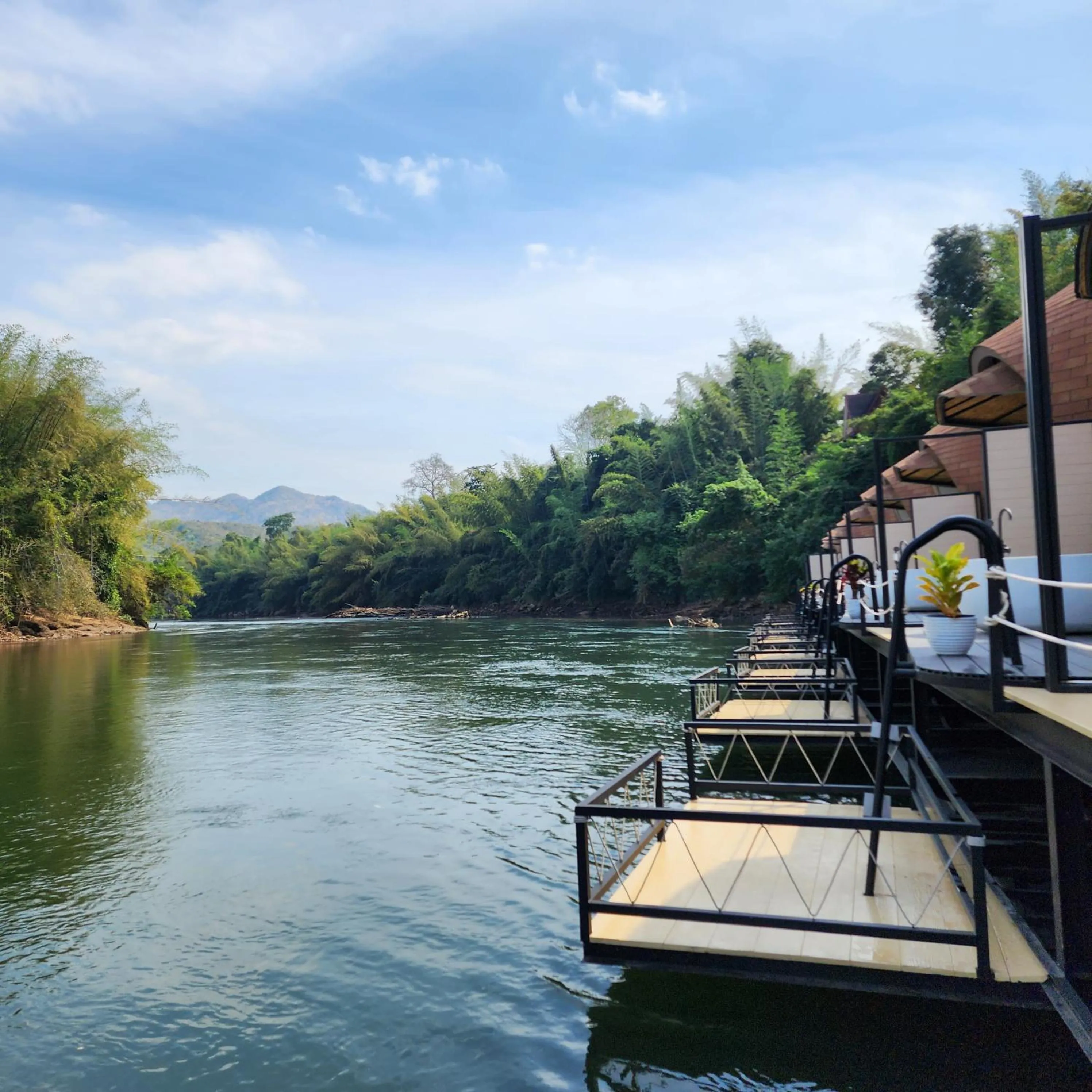 VeeVaree Riverkwai Resort