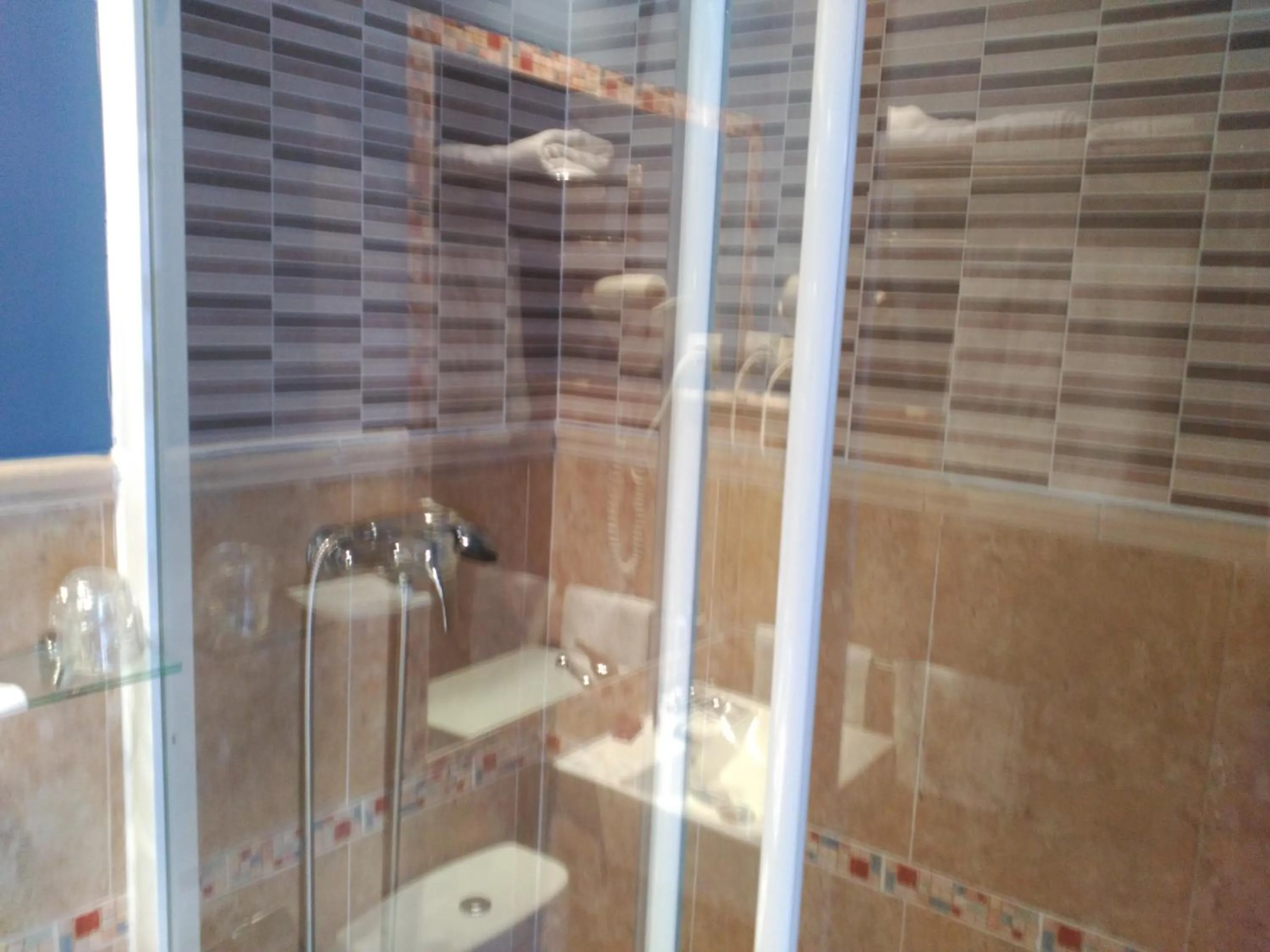 Shower in Hotel Las Murallas