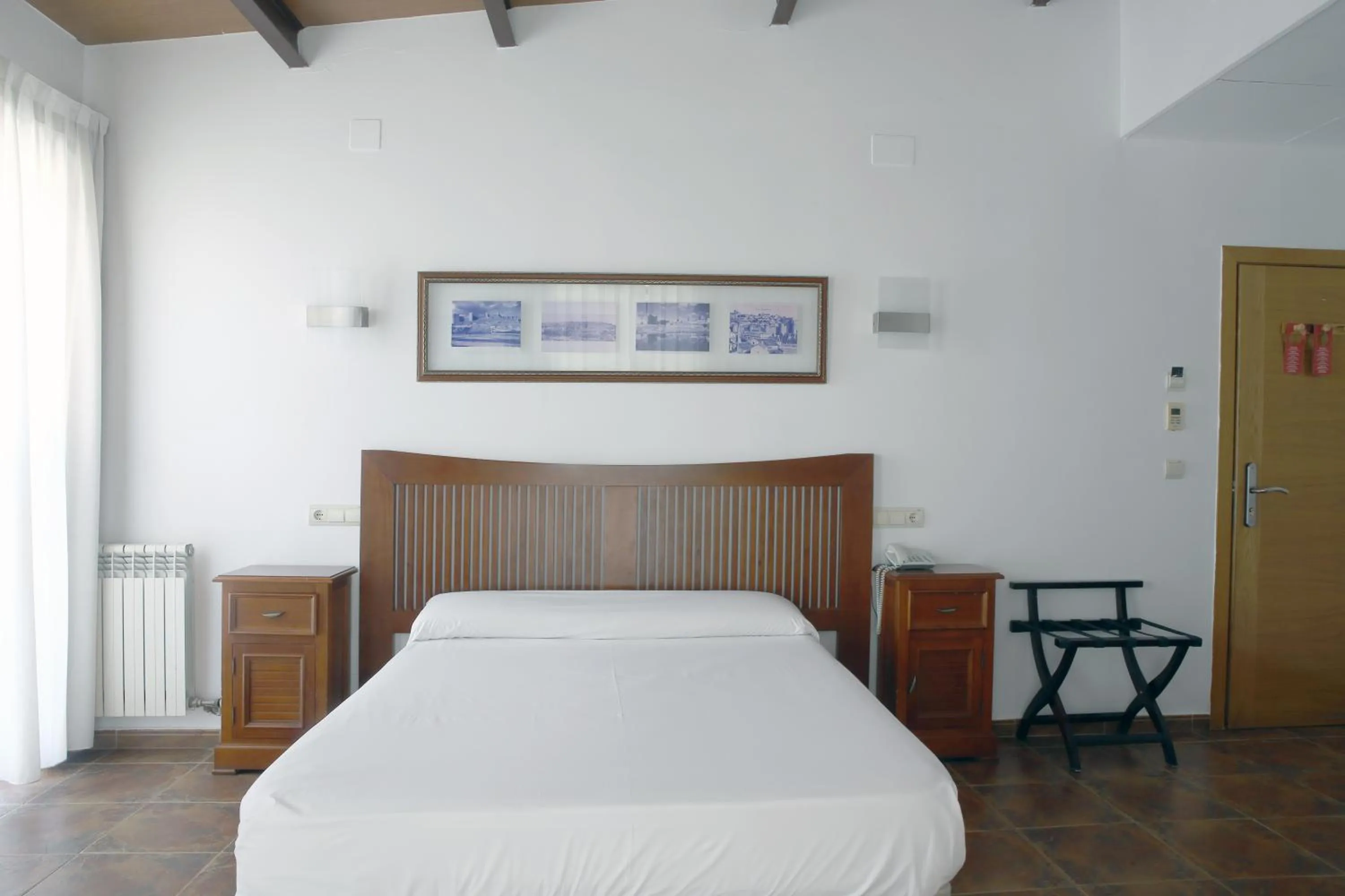 Bed in Hotel Las Murallas