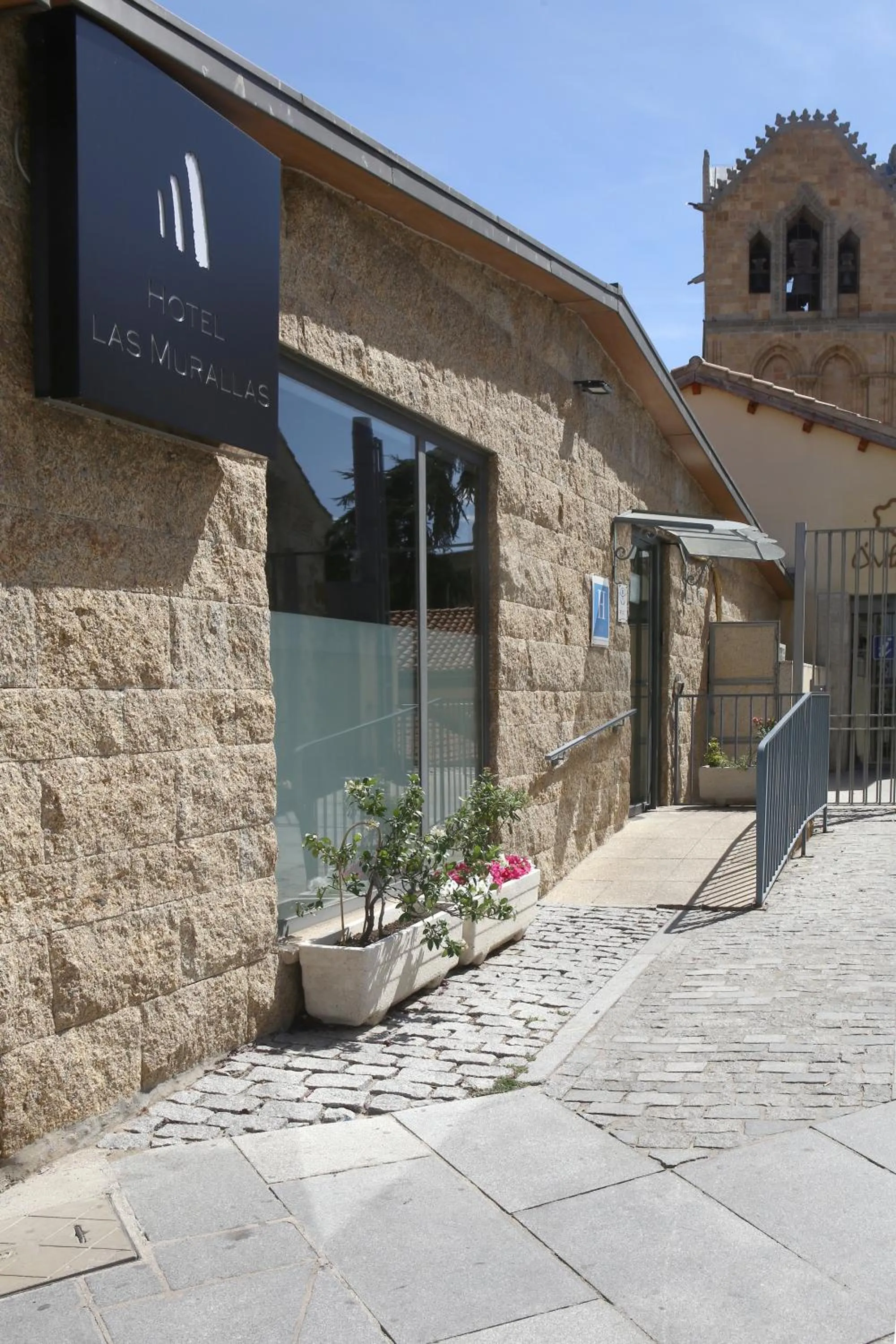 Property building in Hotel Las Murallas