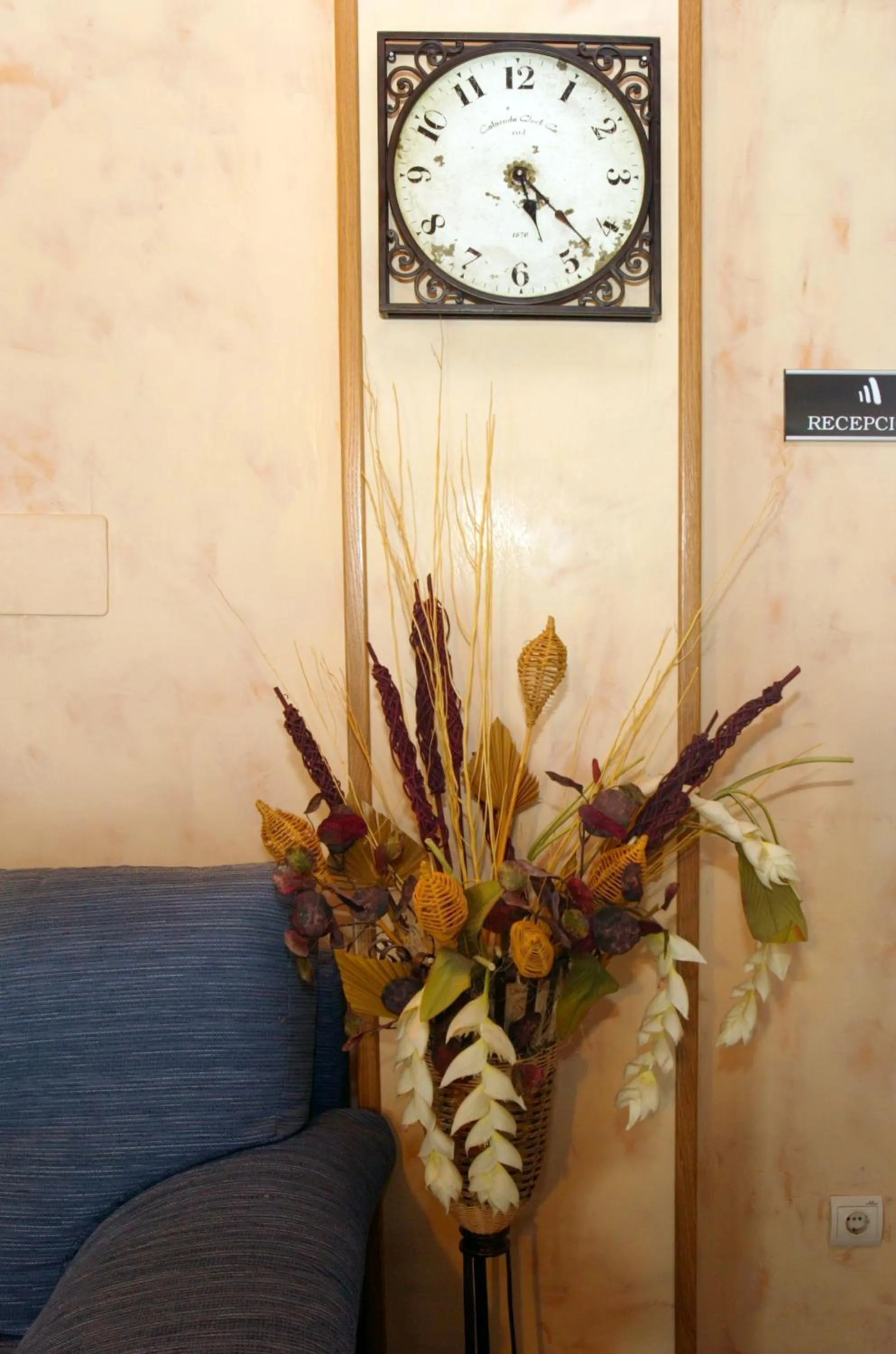 Lobby or reception in Hotel Las Murallas