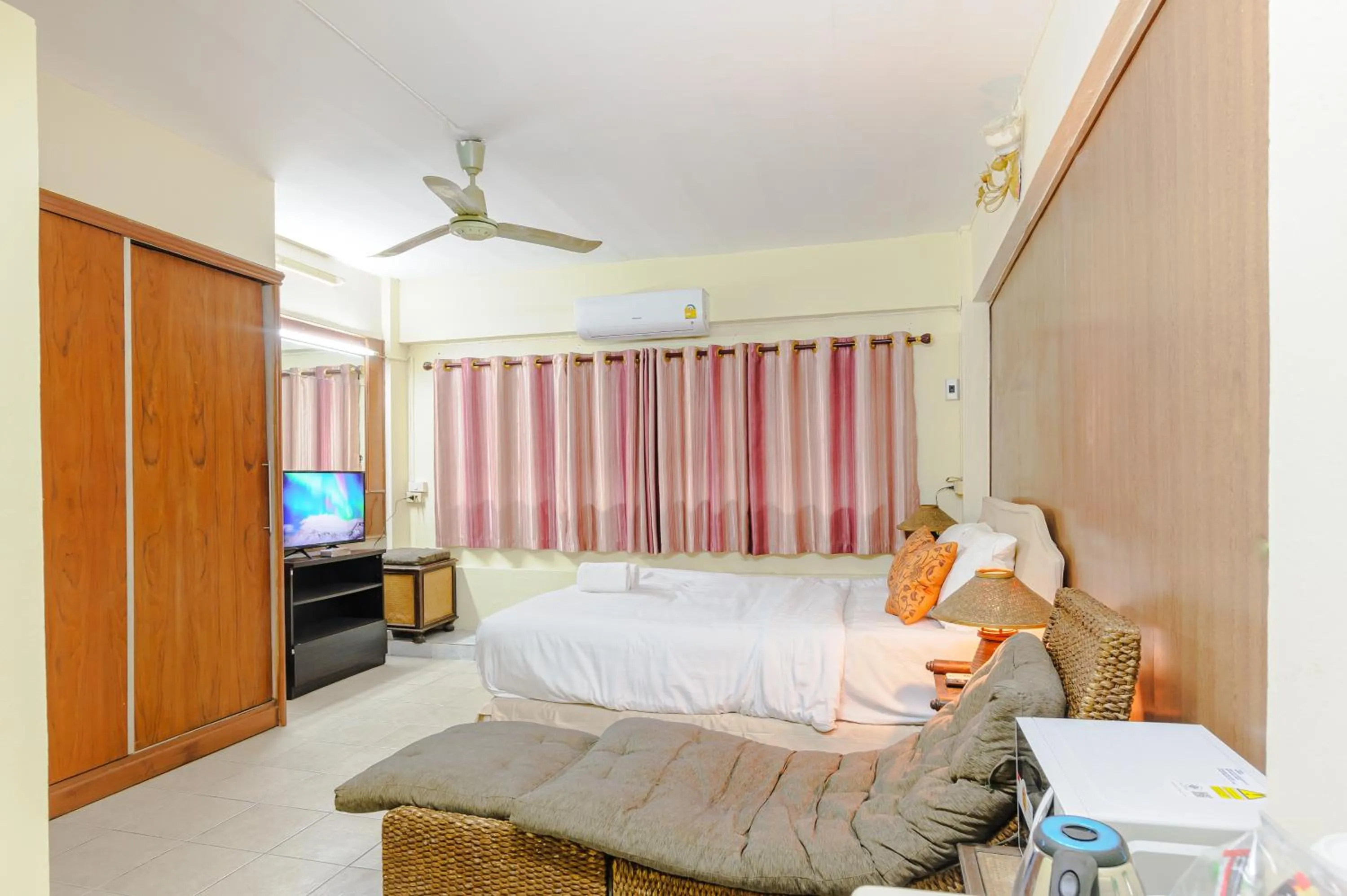 Bed in High5 Guesthouse