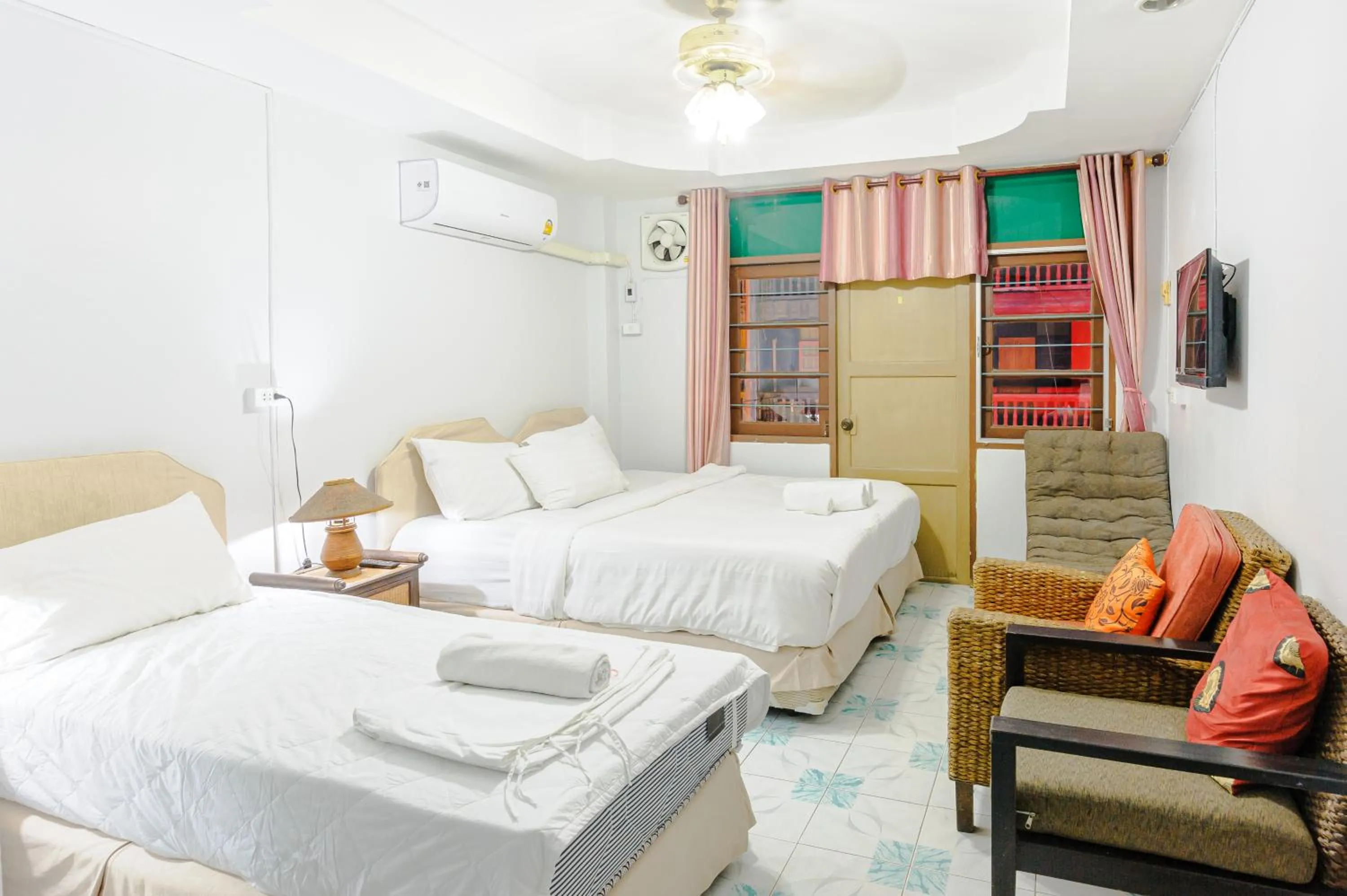 Bed in High5 Guesthouse