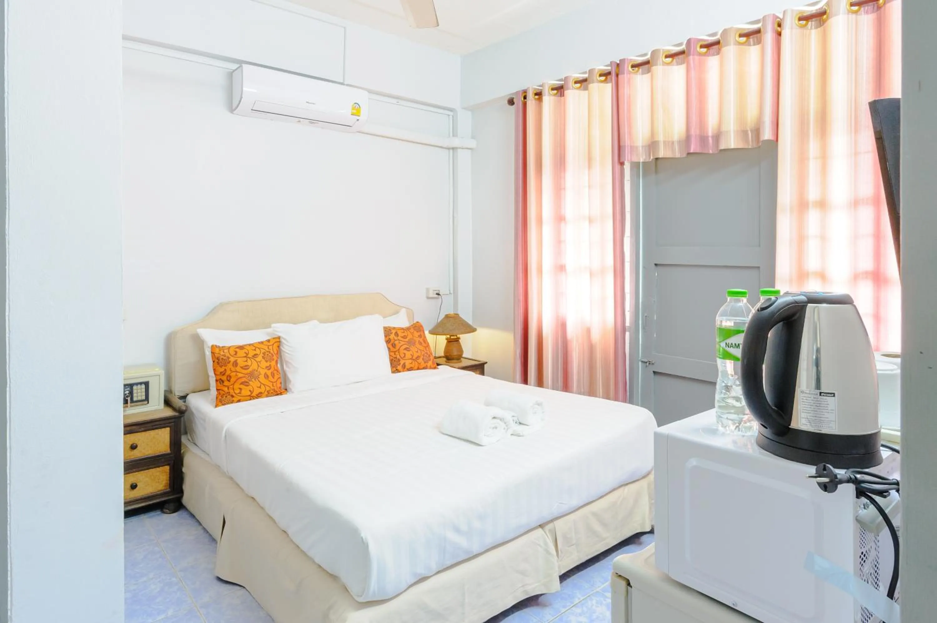 Bed in High5 Guesthouse