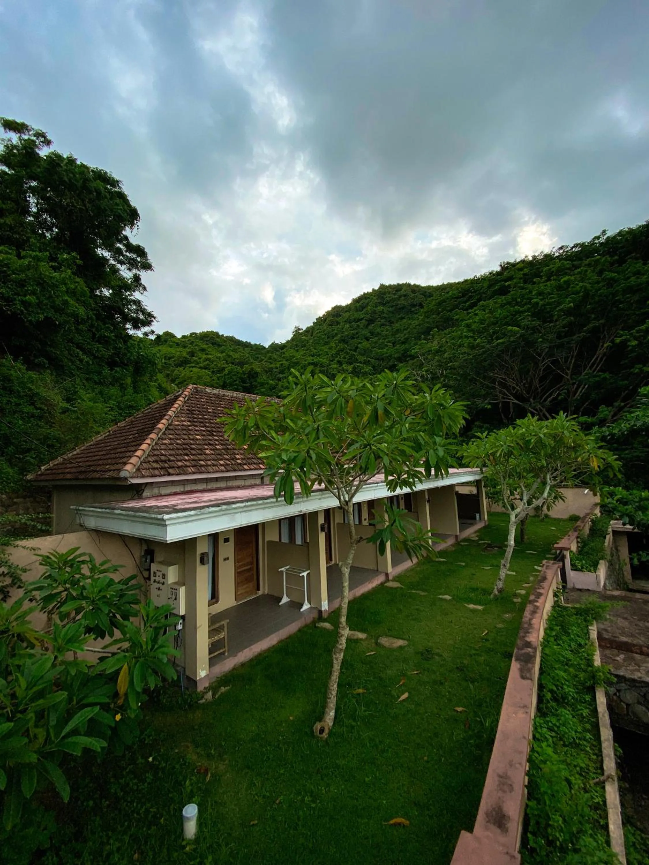 Ara Artati Lombok bungalows and Restaurant