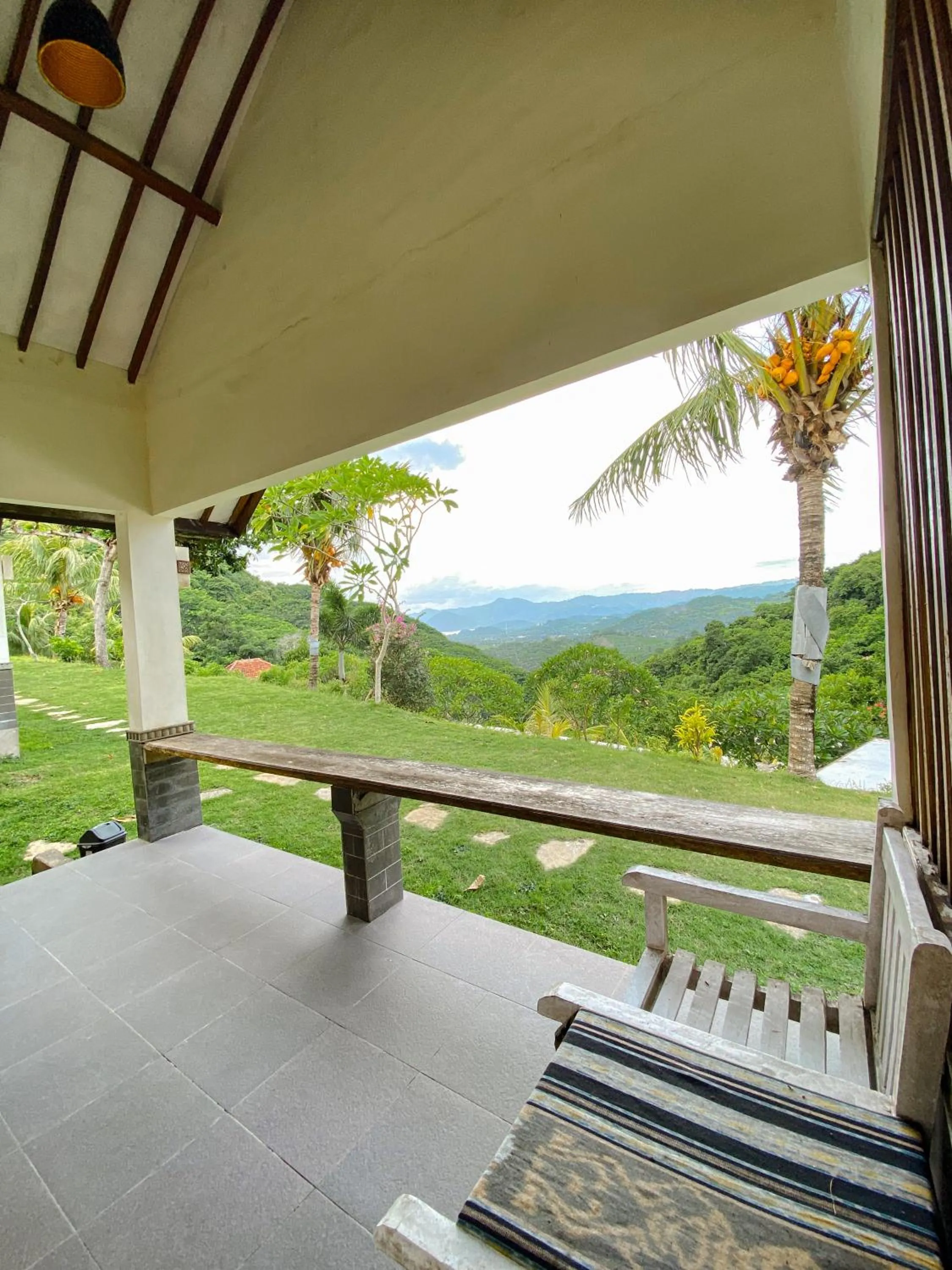 Ara Artati Lombok bungalows and Restaurant