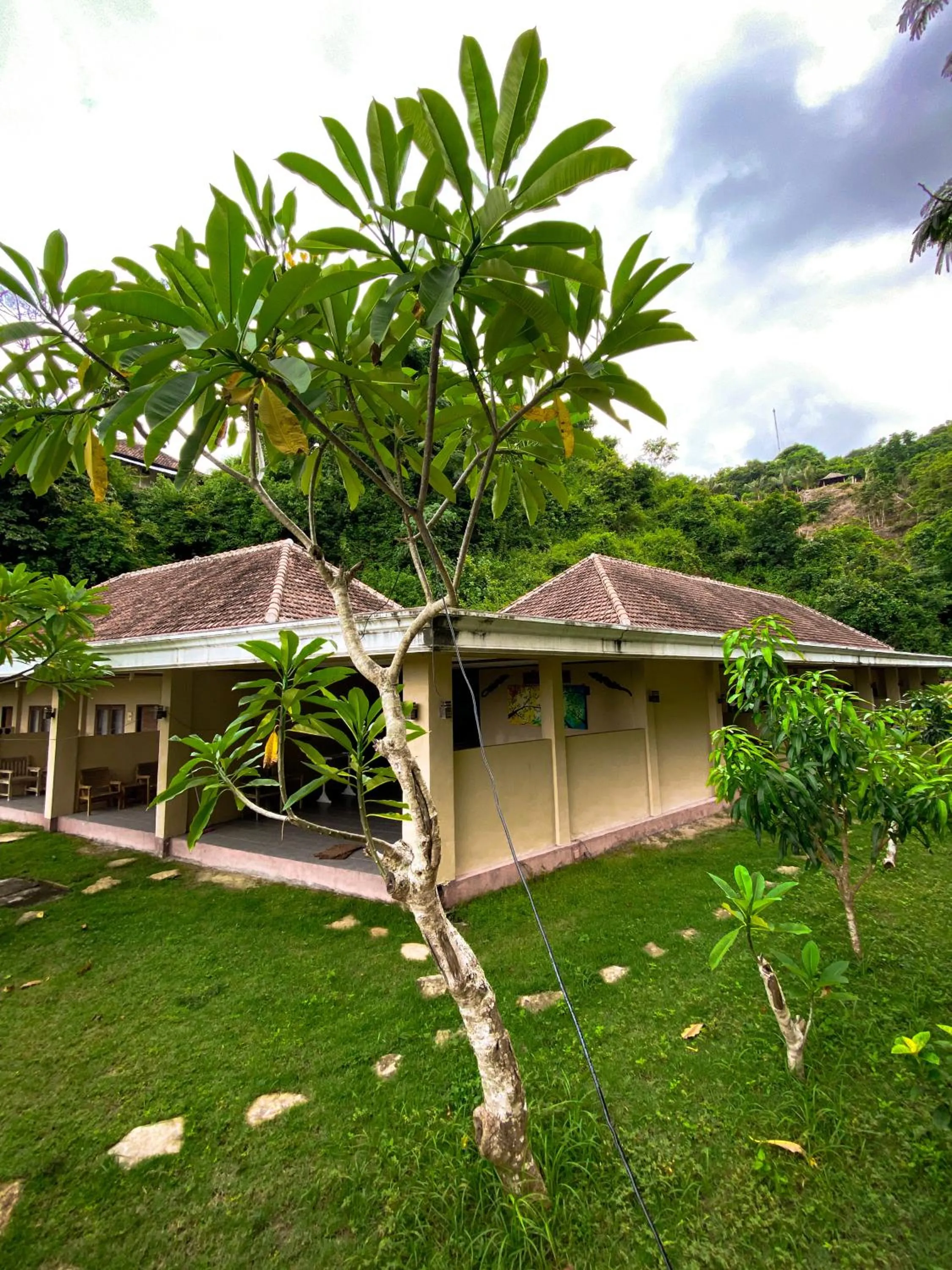 Ara Artati Lombok bungalows and Restaurant