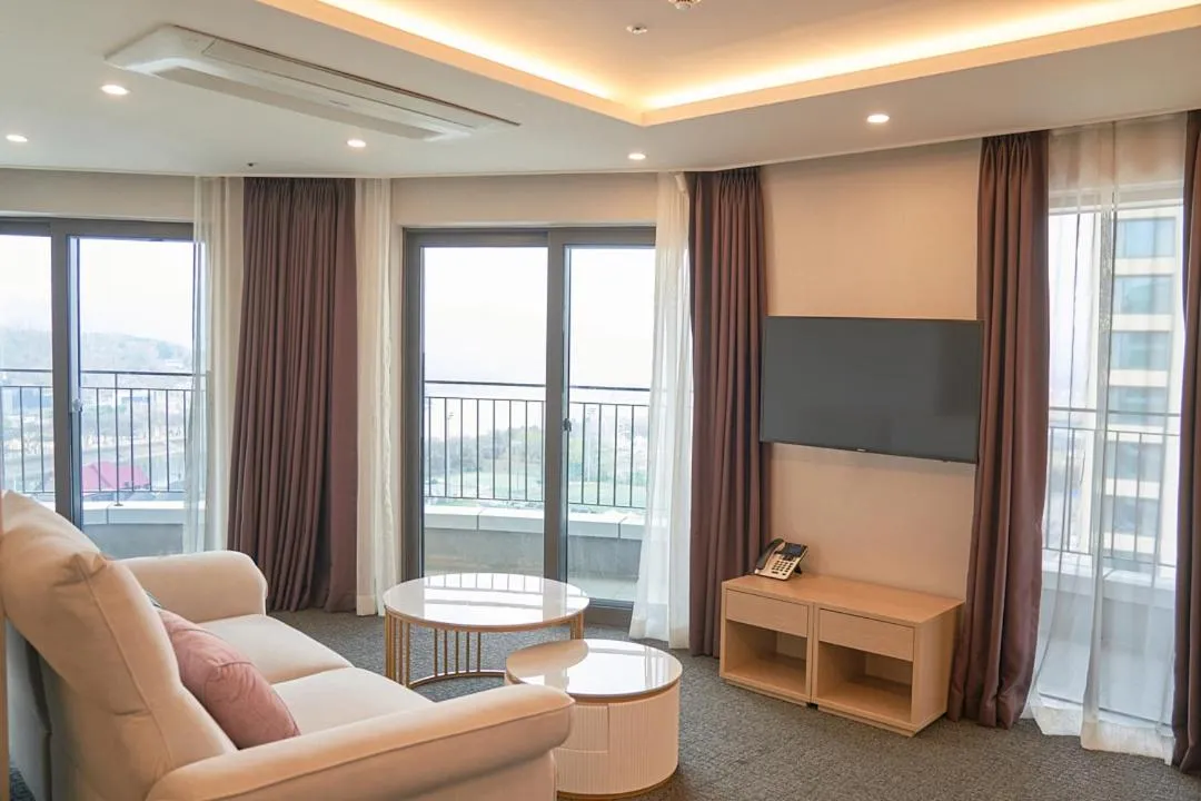 Chuncheon Eston Hotel