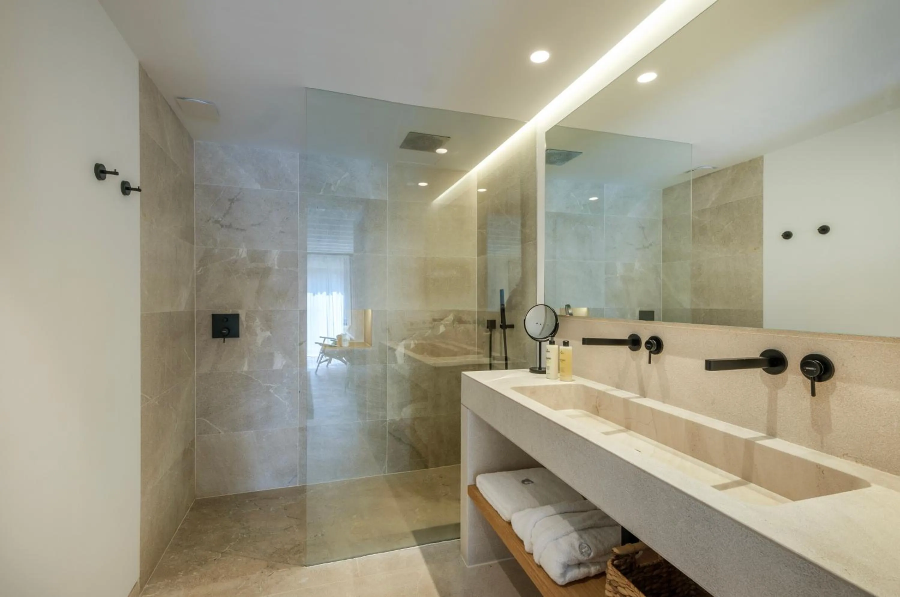 Shower in Fincahotel Treurer - Olive Grove & Grand House - Adults Only