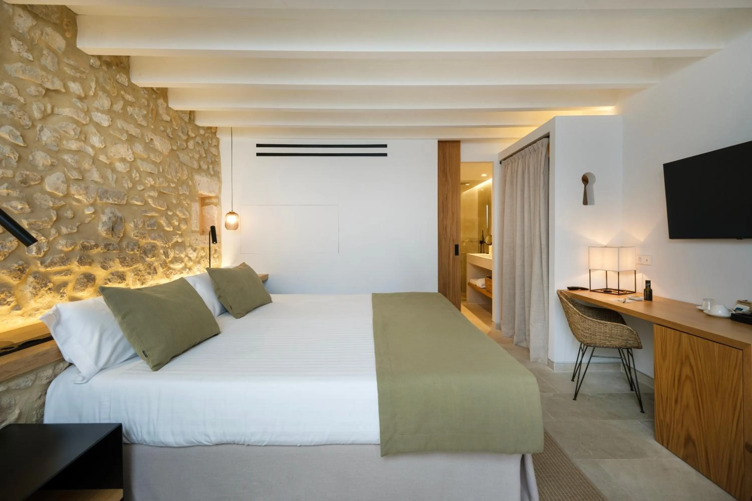 Bed in Fincahotel Treurer - Olive Grove & Grand House - Adults Only