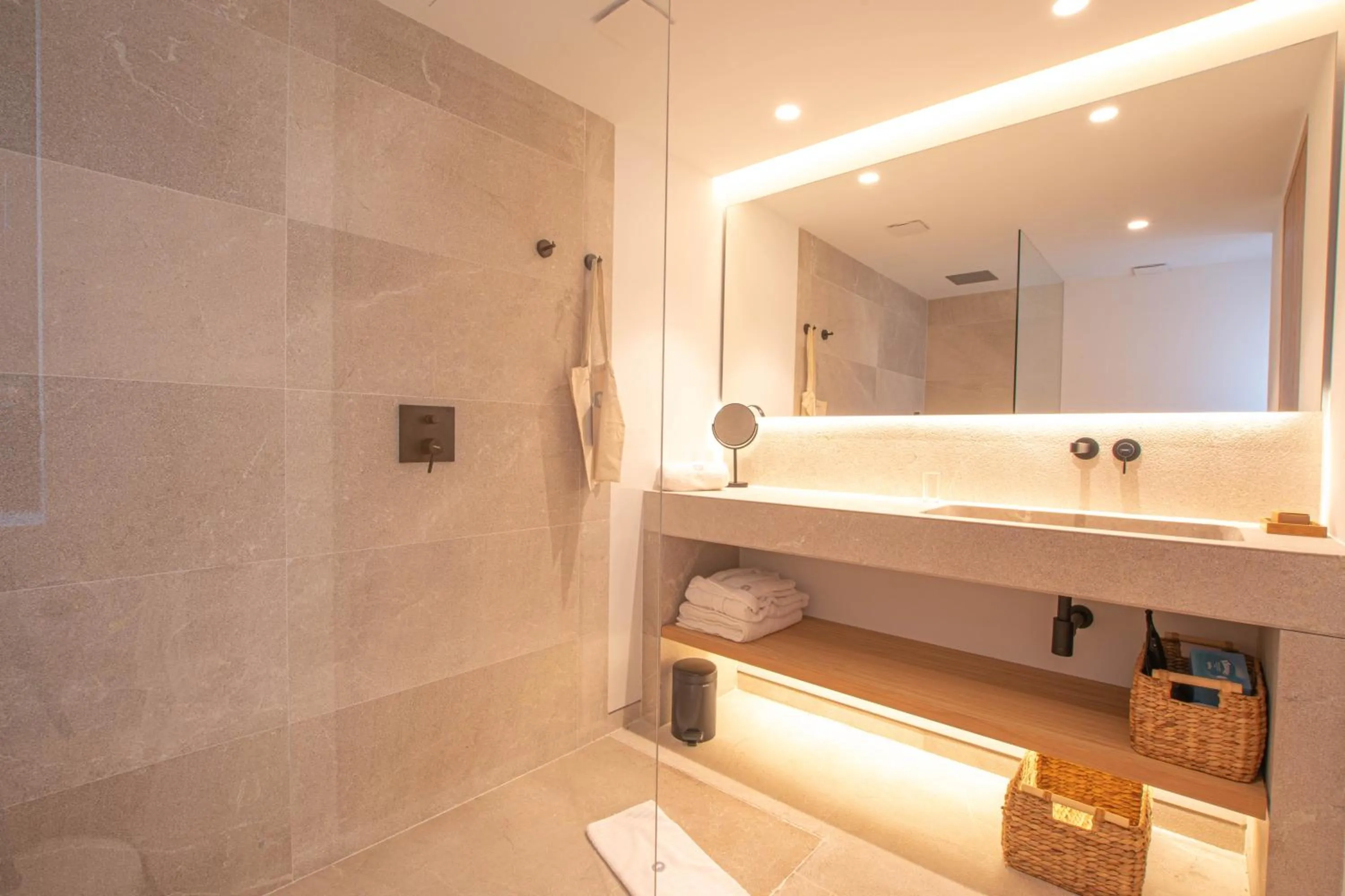 Shower in Fincahotel Treurer - Olive Grove & Grand House - Adults Only