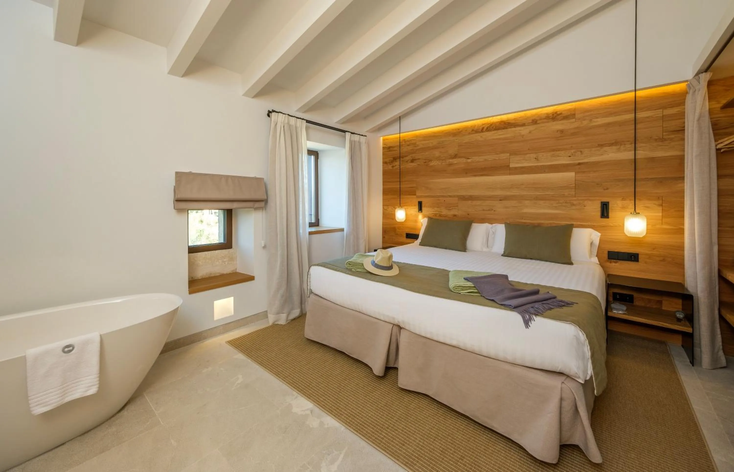 Bed in Fincahotel Treurer - Olive Grove & Grand House - Adults Only