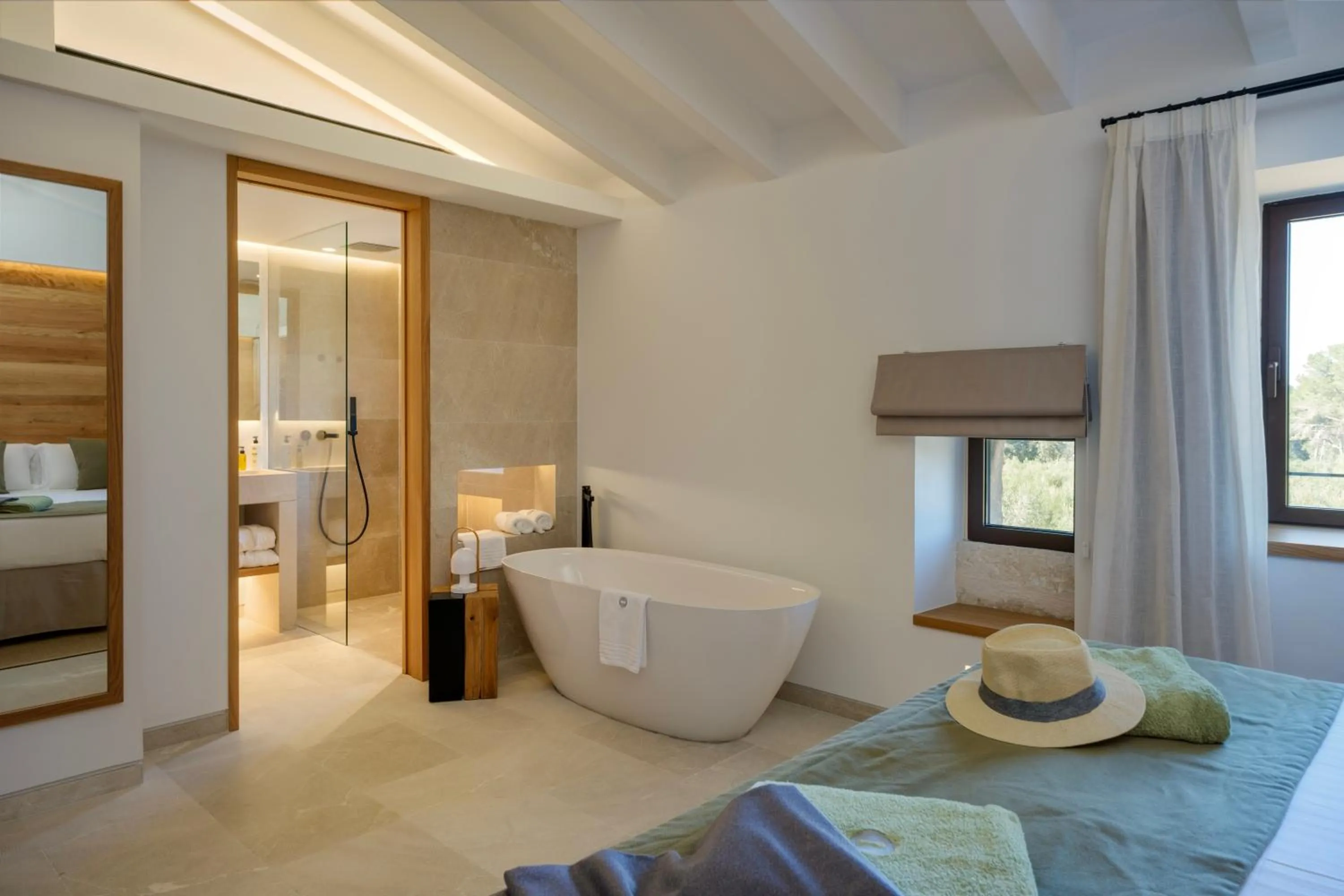 Bathroom, Bed in Fincahotel Treurer - Olive Grove & Grand House - Adults Only
