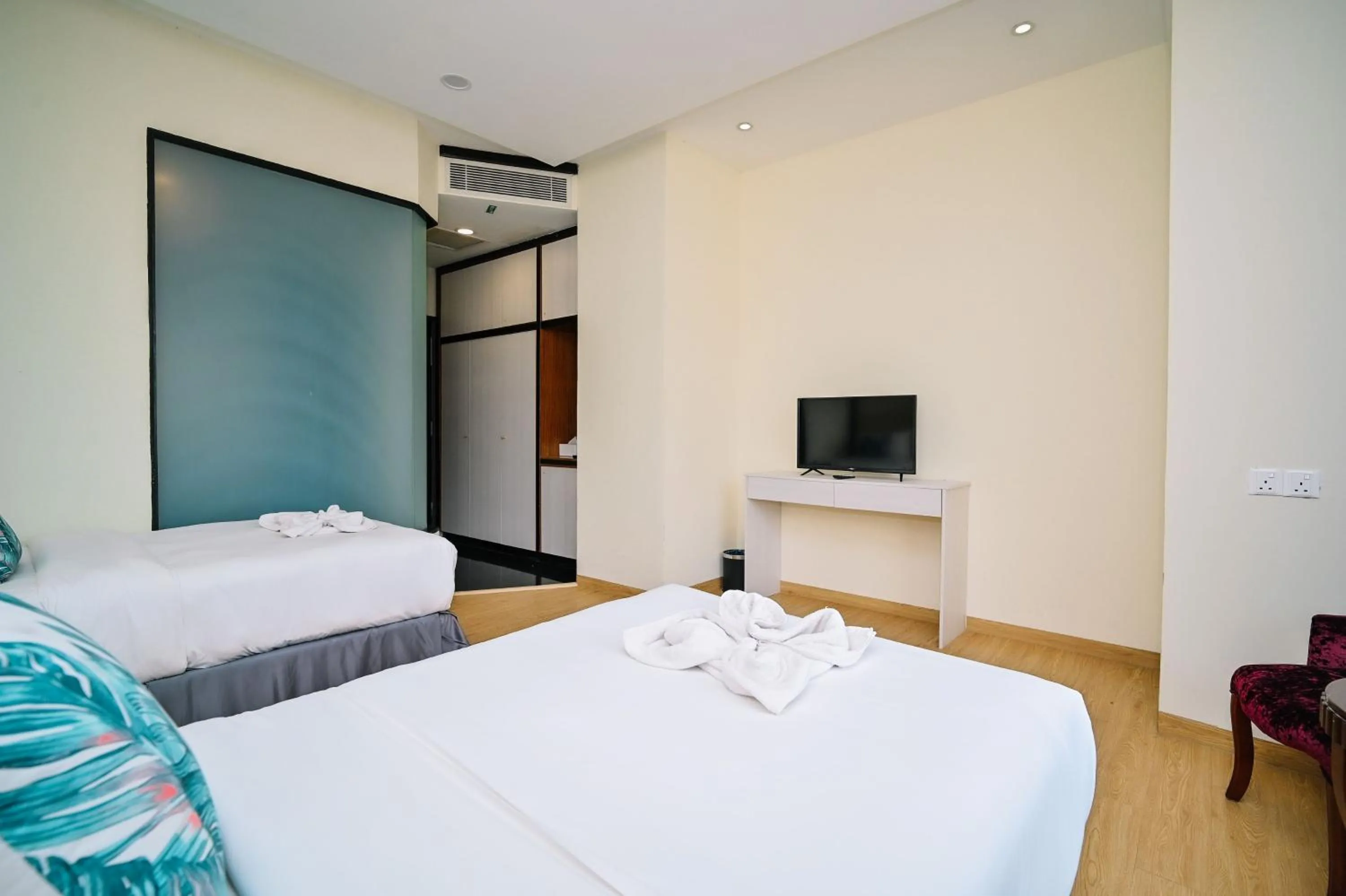 Bed in Kingston Hotel 5 - Chow Kit